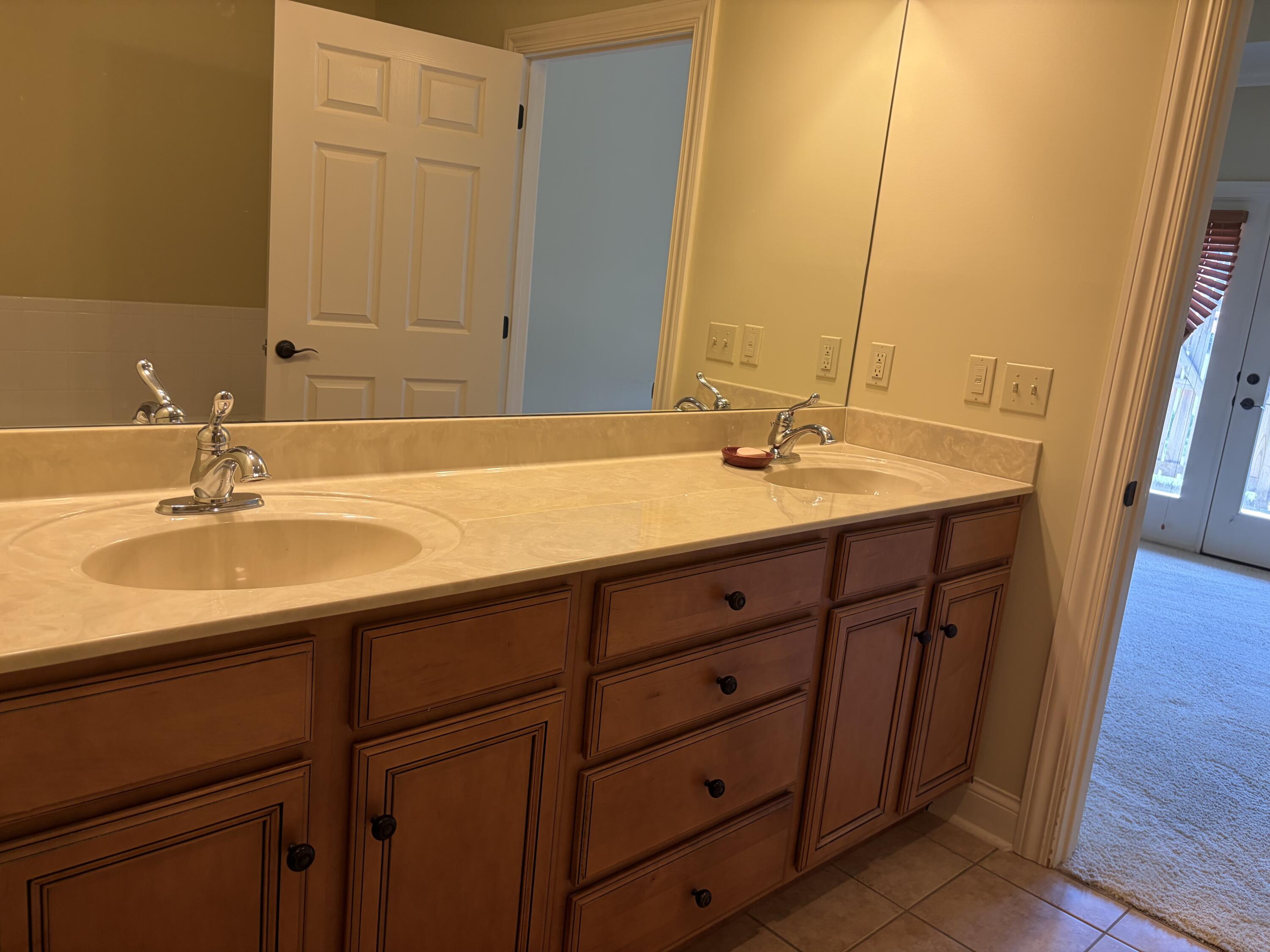 261 Clairmont Drive Property Photo 13