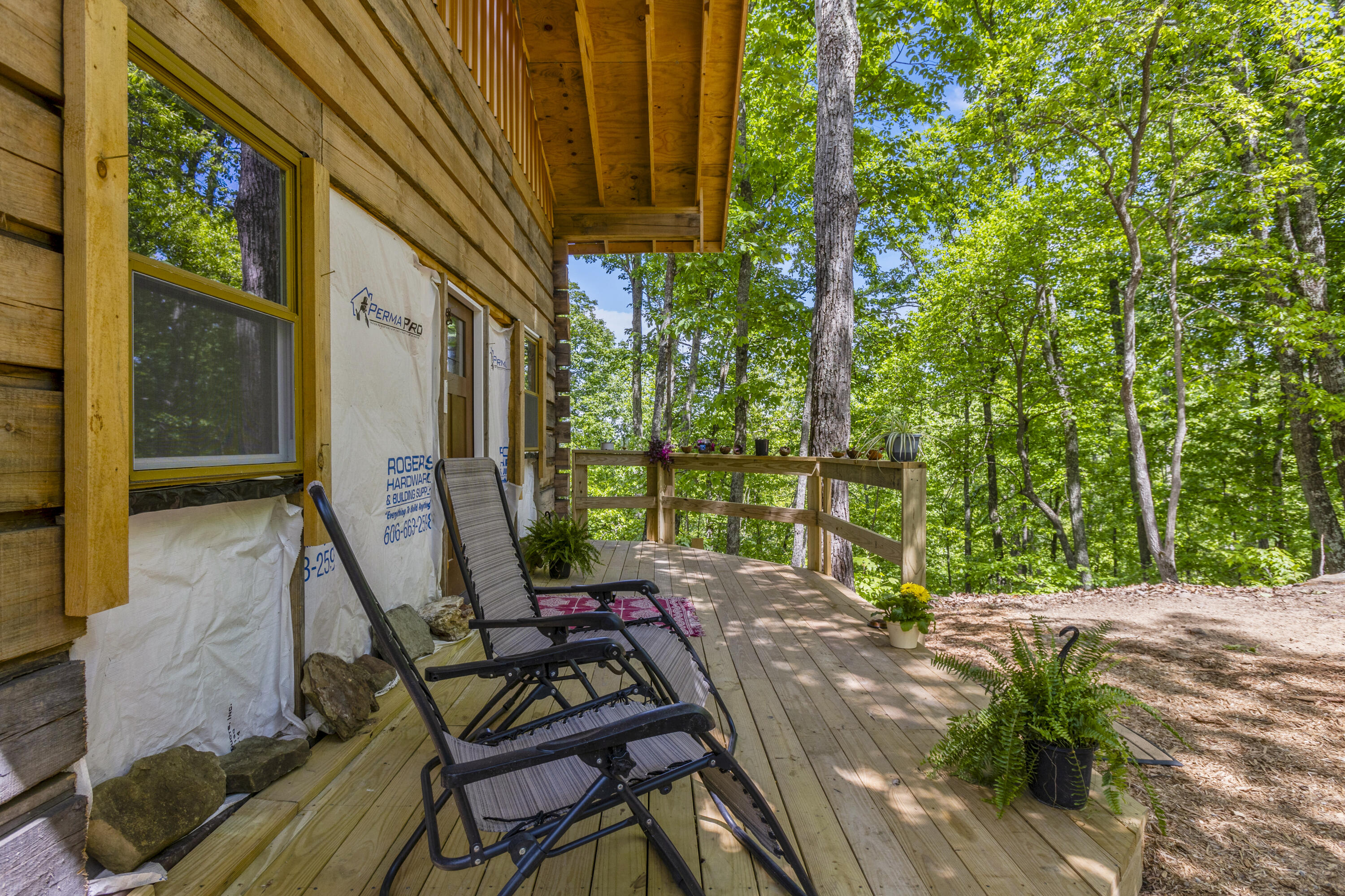 1237b High Rock Road Property Photo 7