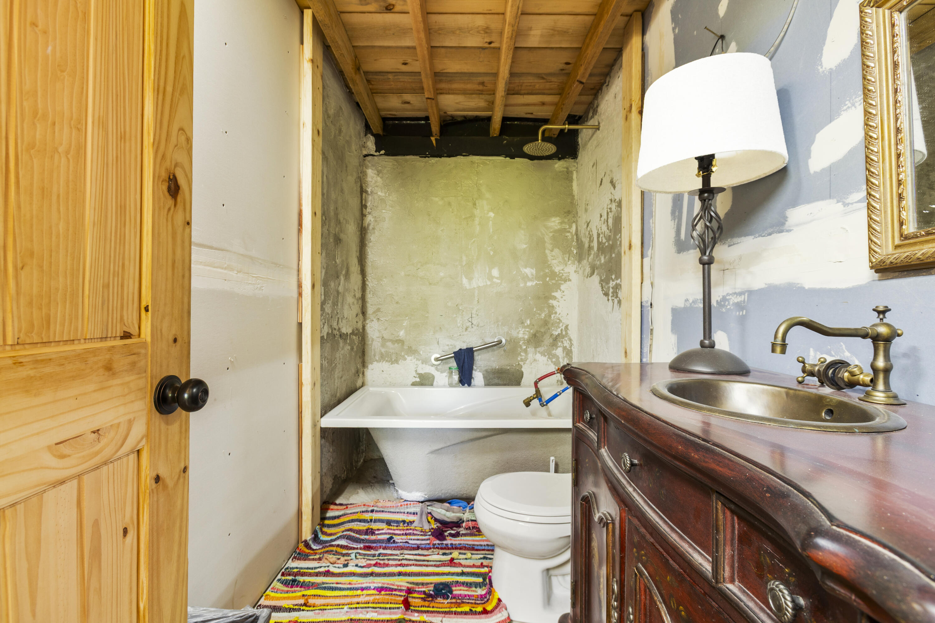 1237b High Rock Road Property Photo 10