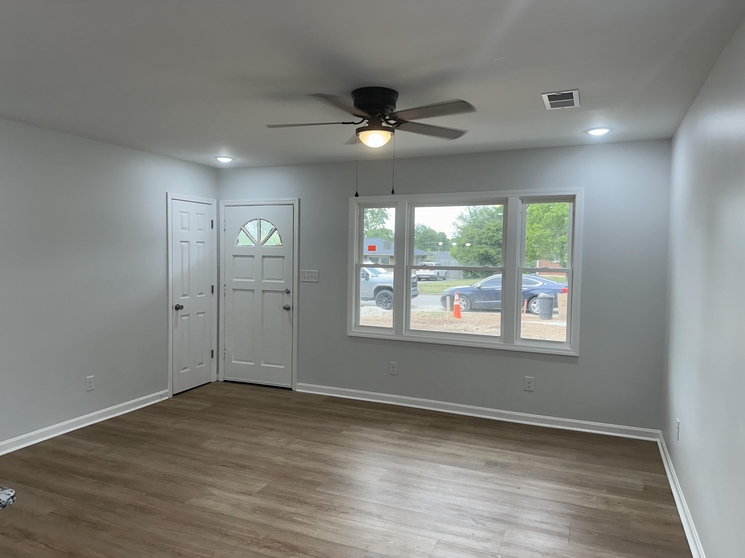 686 Eden Road Property Photo 2