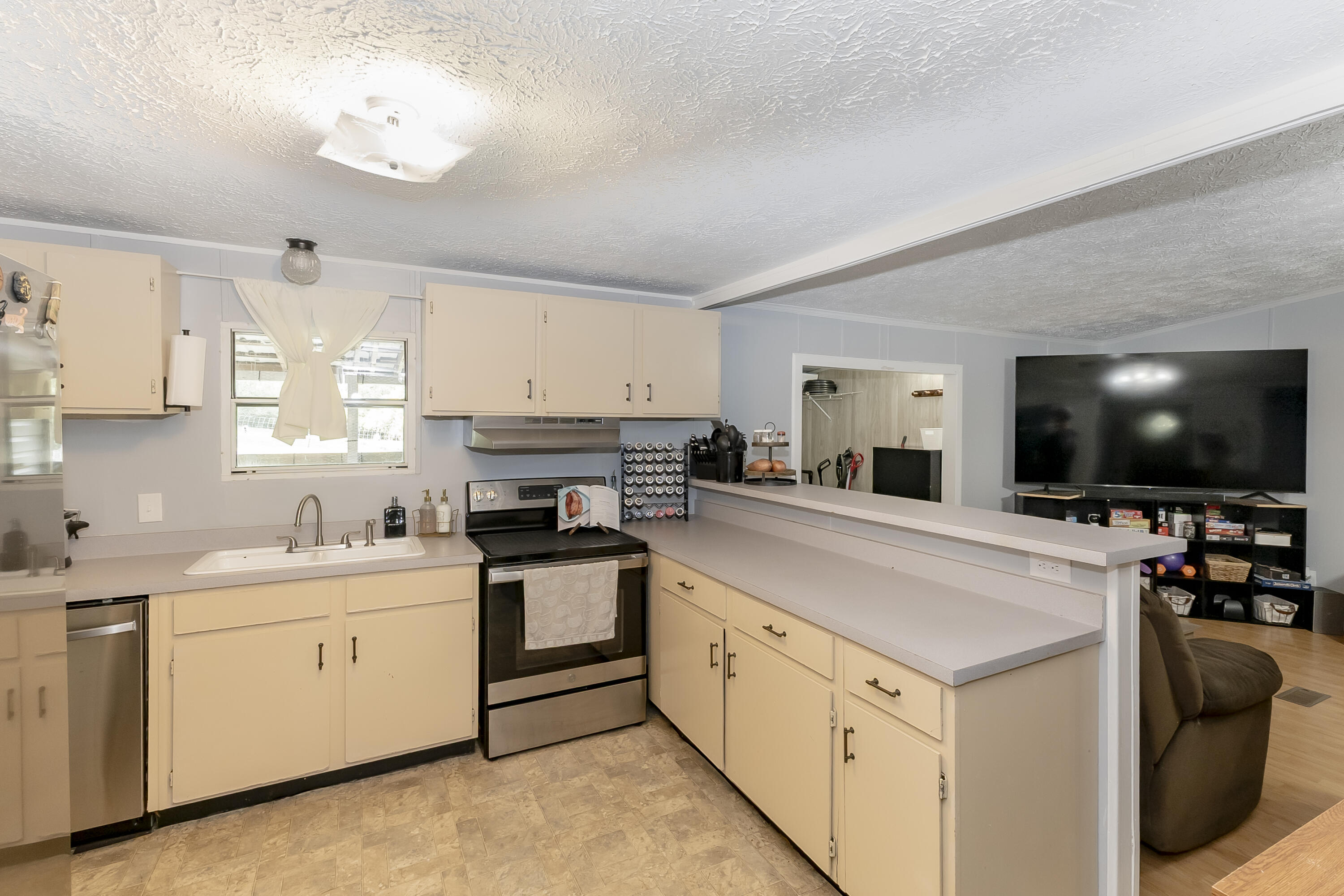 82 Abbott Broadhurst Road Property Photo 25