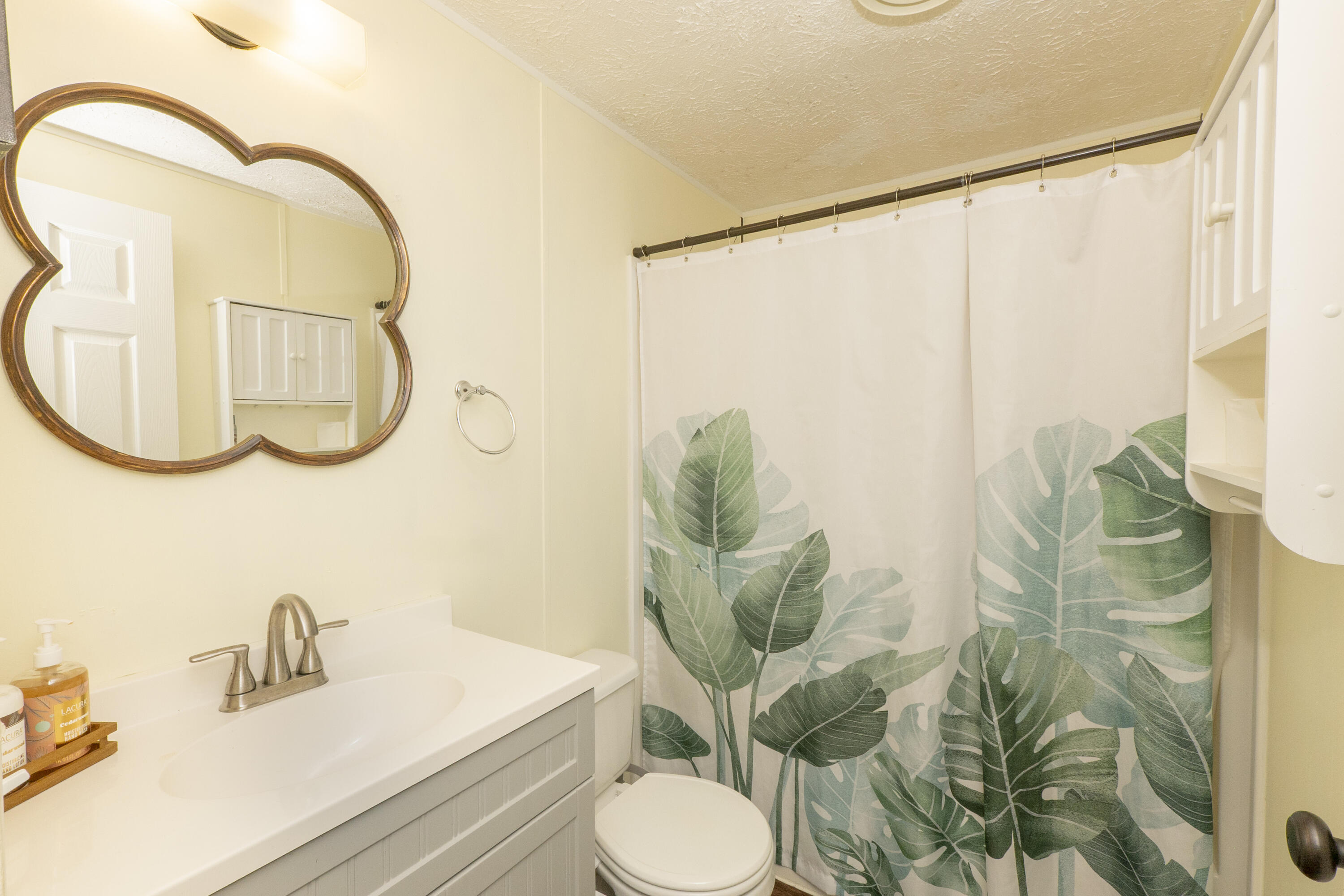 82 Abbott Broadhurst Road Property Photo 34
