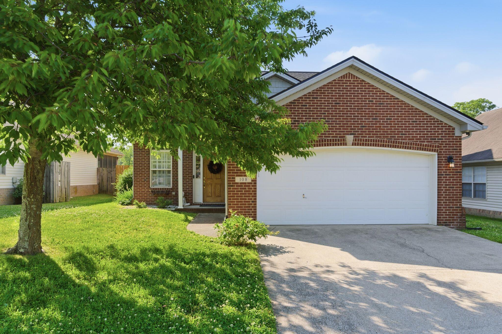 108 Back Stretch Drive Property Photo 1