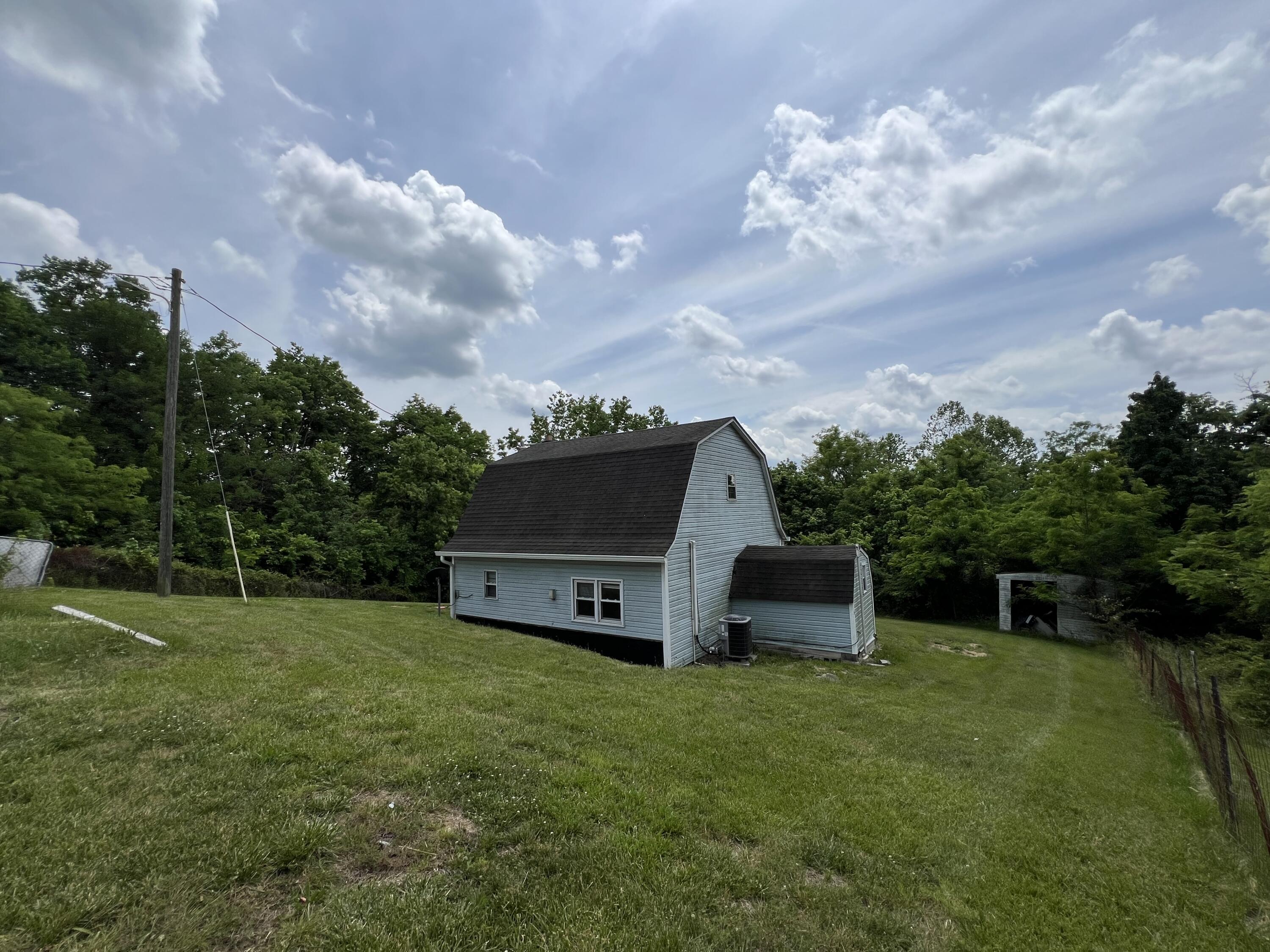 5300 Sugar Creek Pike Property Photo 3