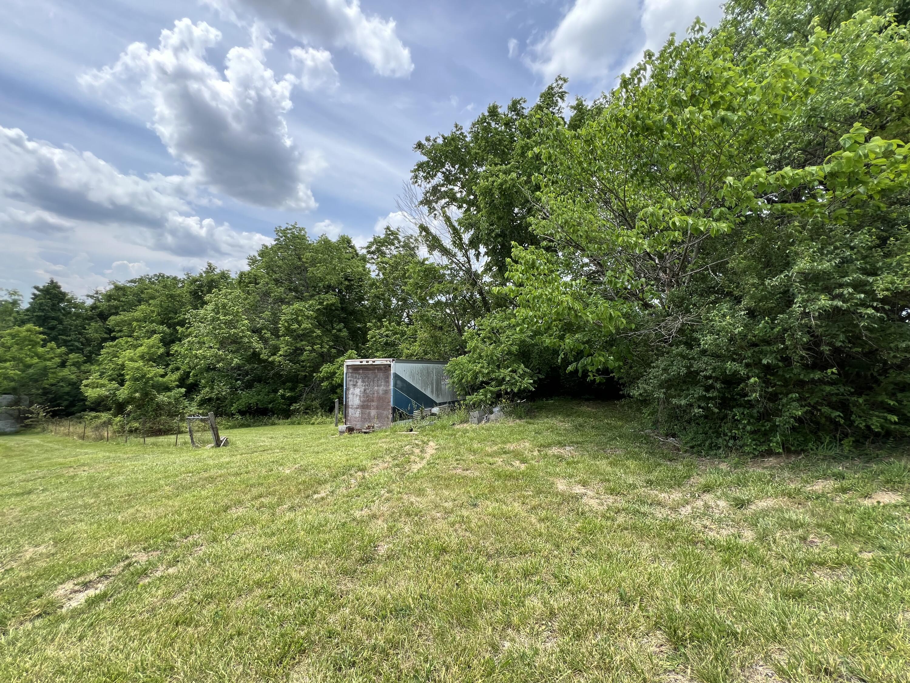 5300 Sugar Creek Pike Property Photo 9