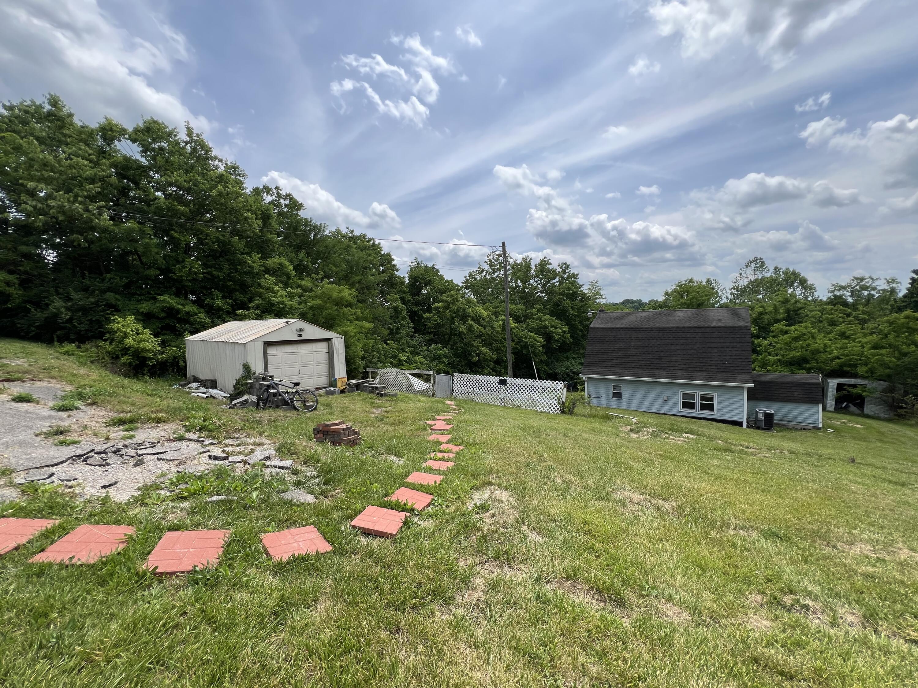 5300 Sugar Creek Pike Property Photo 10