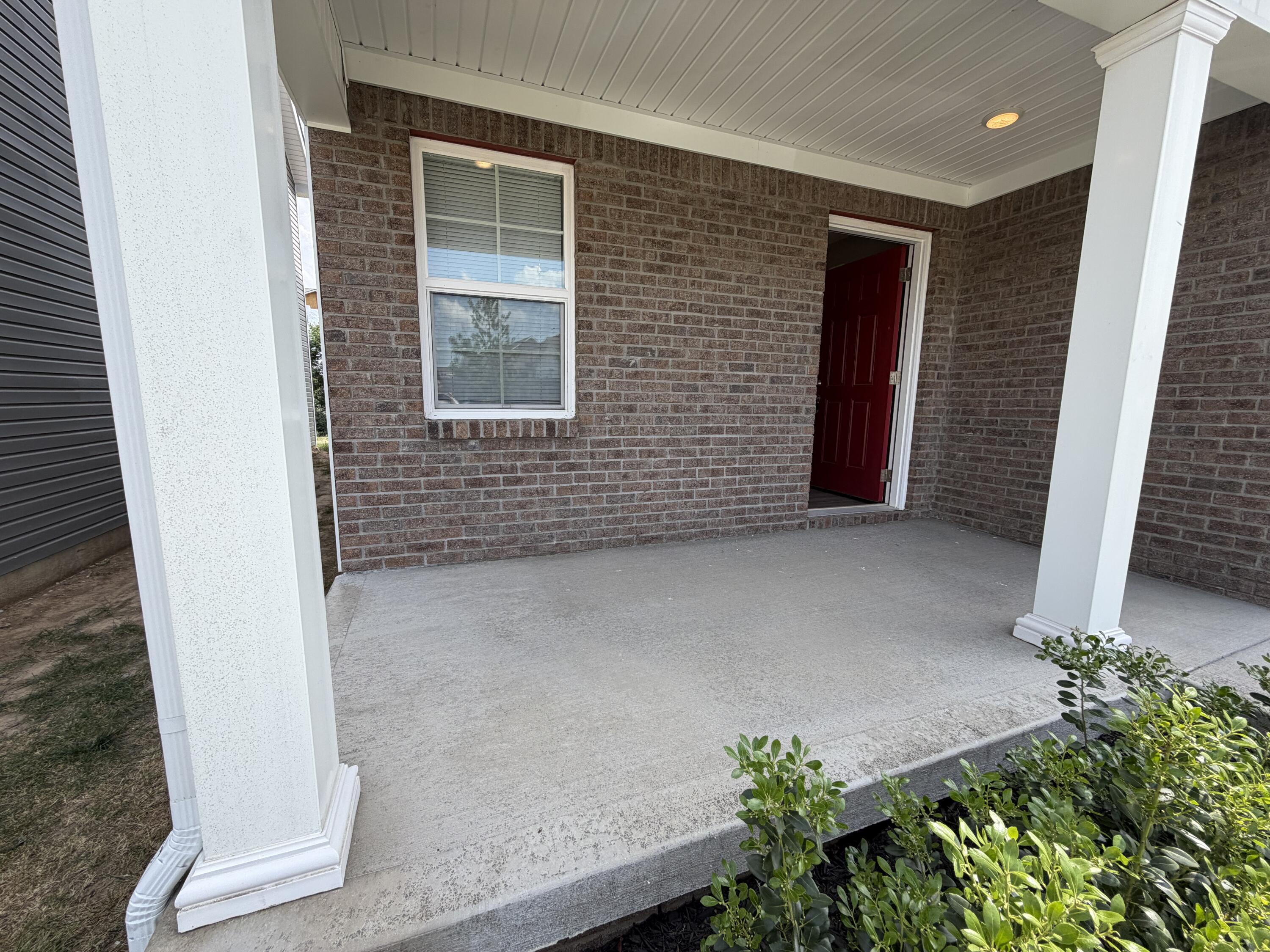 2460 Feathersound Way Property Photo 2