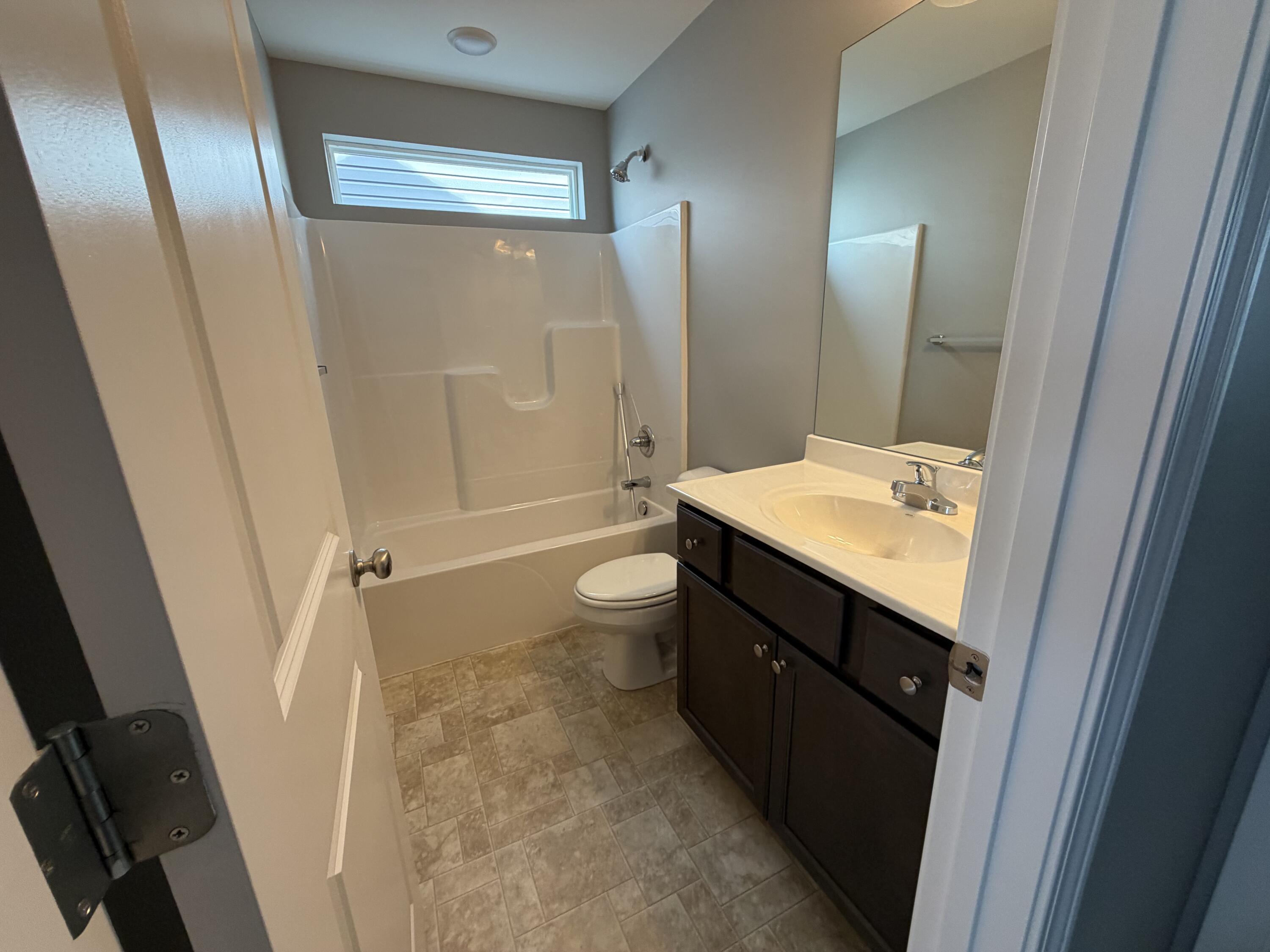 2460 Feathersound Way Property Photo 44