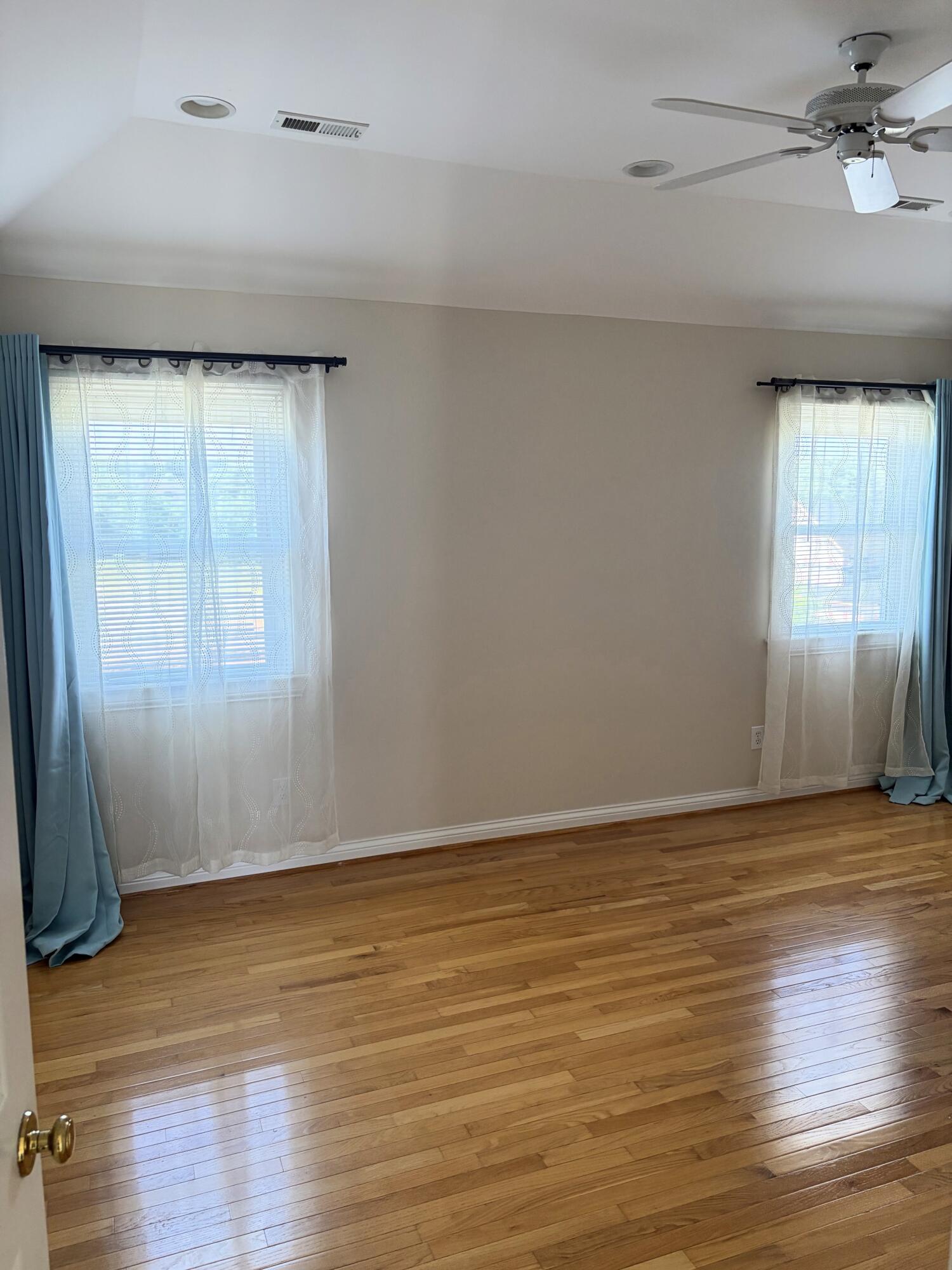 1336 Glenview Drive Property Photo 12