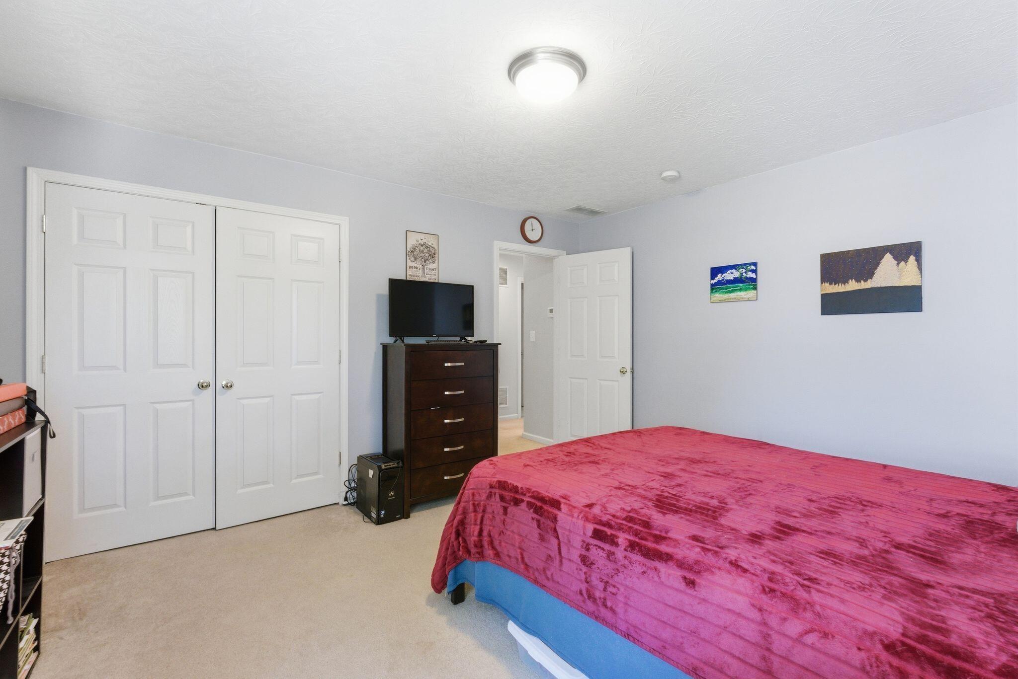 925 Seneca Park Property Photo 35