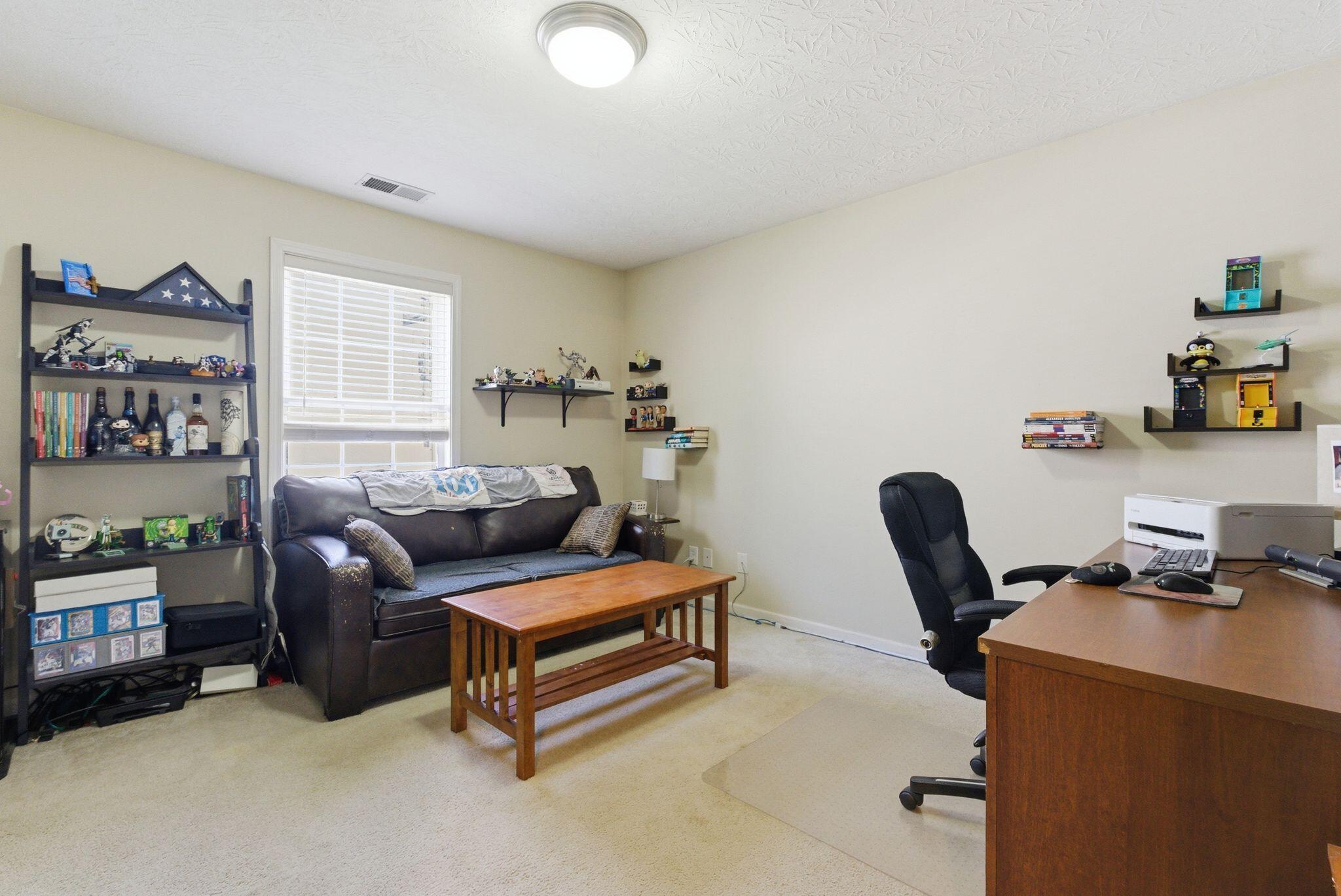 925 Seneca Park Property Photo 37