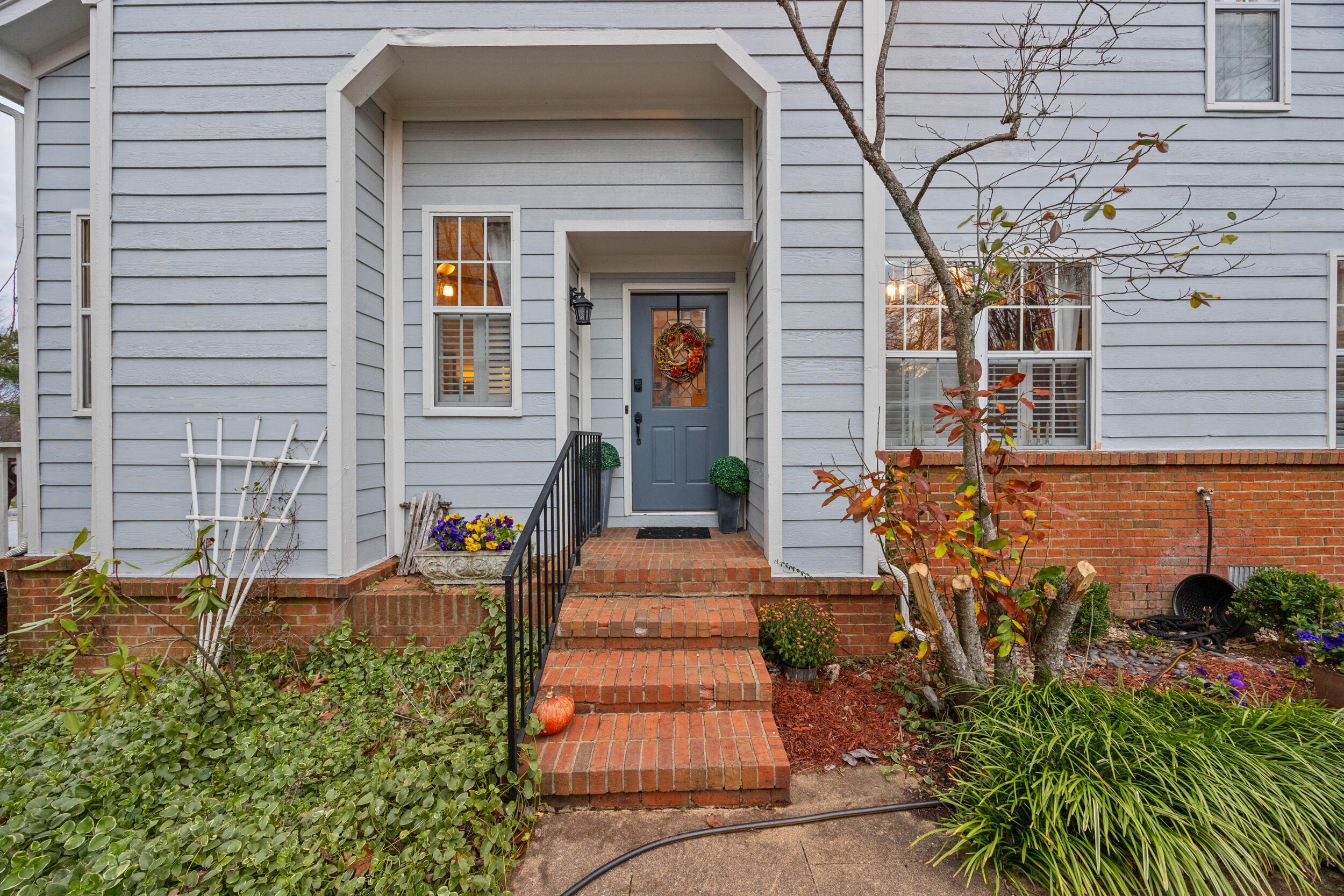 1052 Griffin Gate Drive Property Photo 4