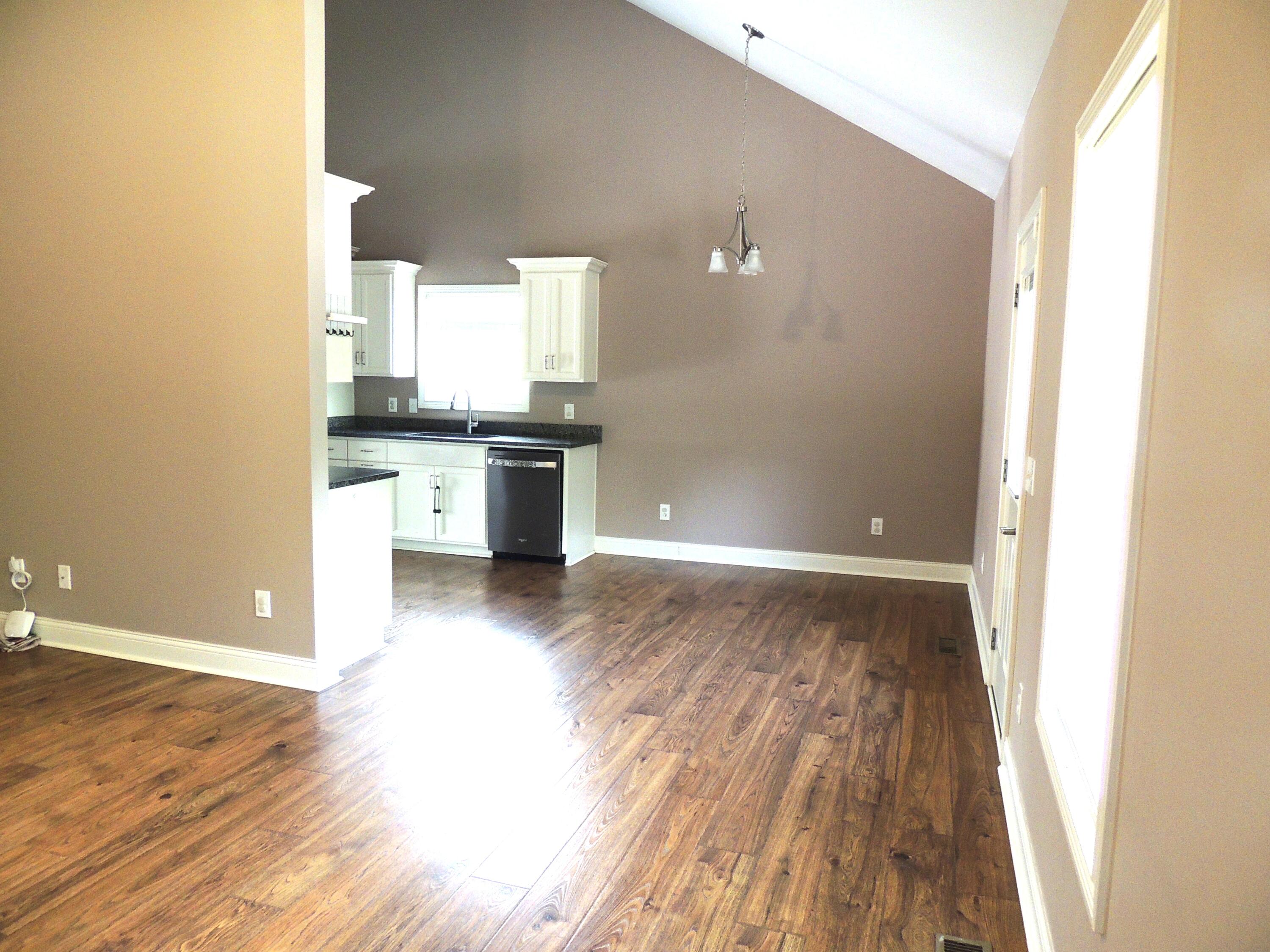 109 Hackberry Court Property Photo 8