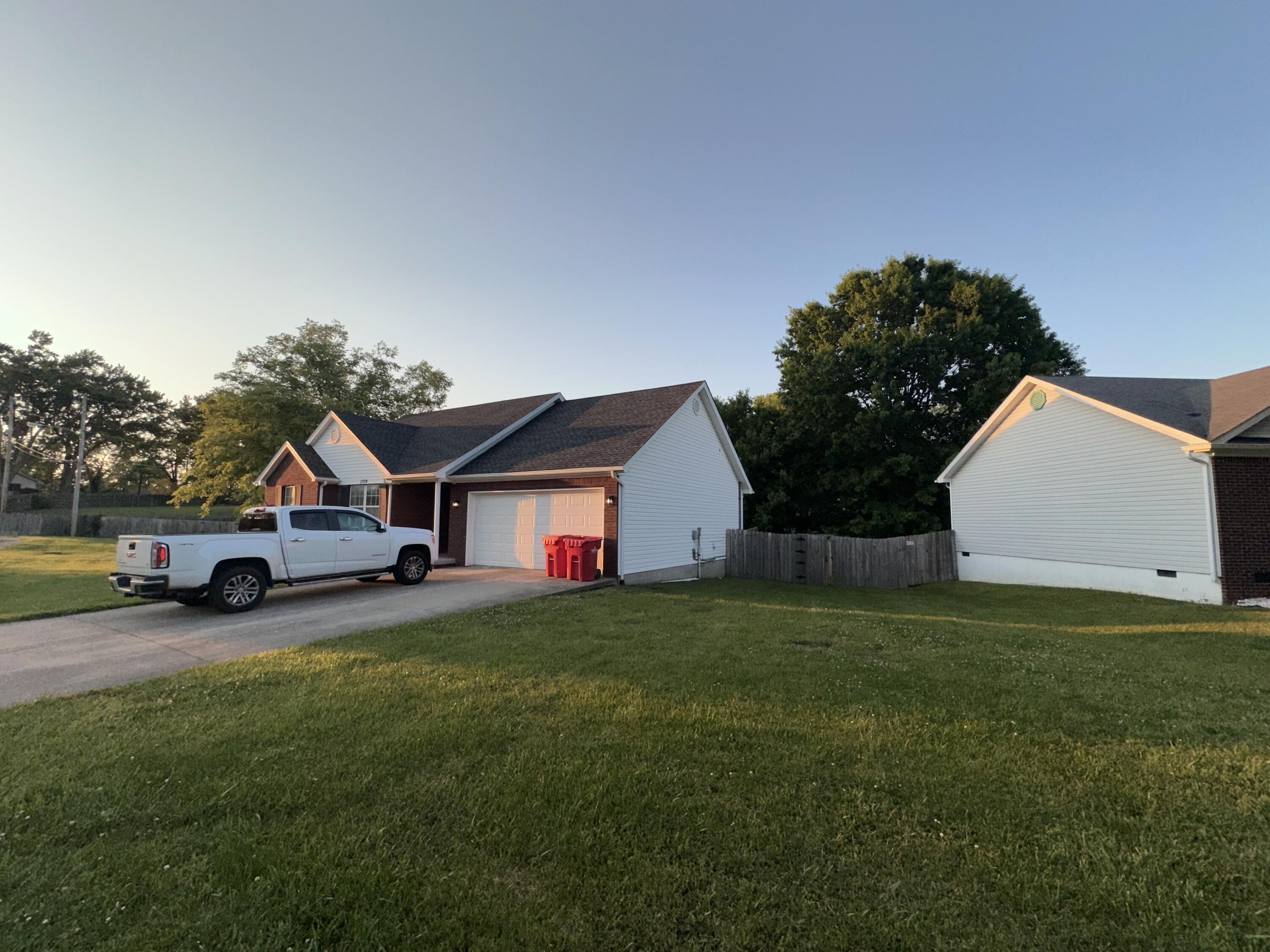 1109 Leathers Lane Property Photo 3