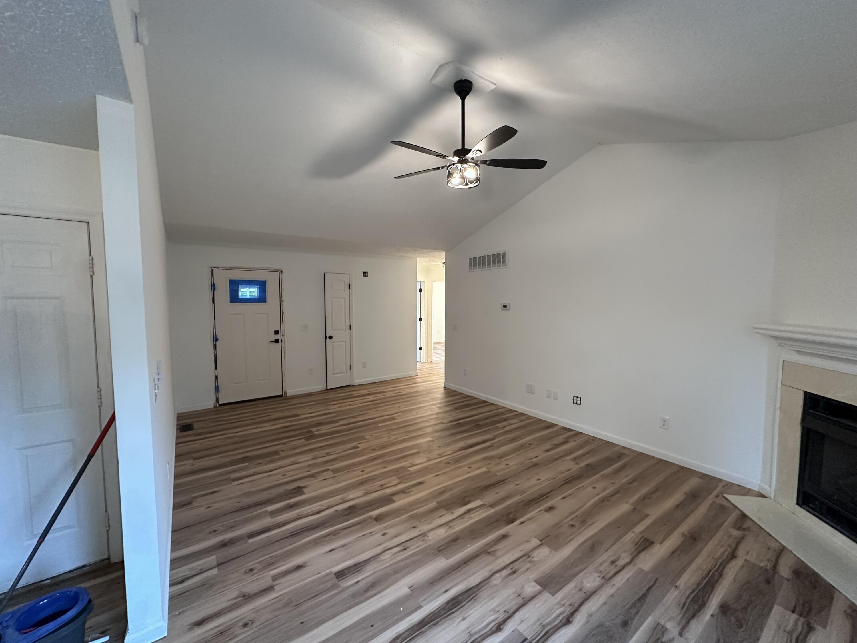 1109 Leathers Lane Property Photo 7