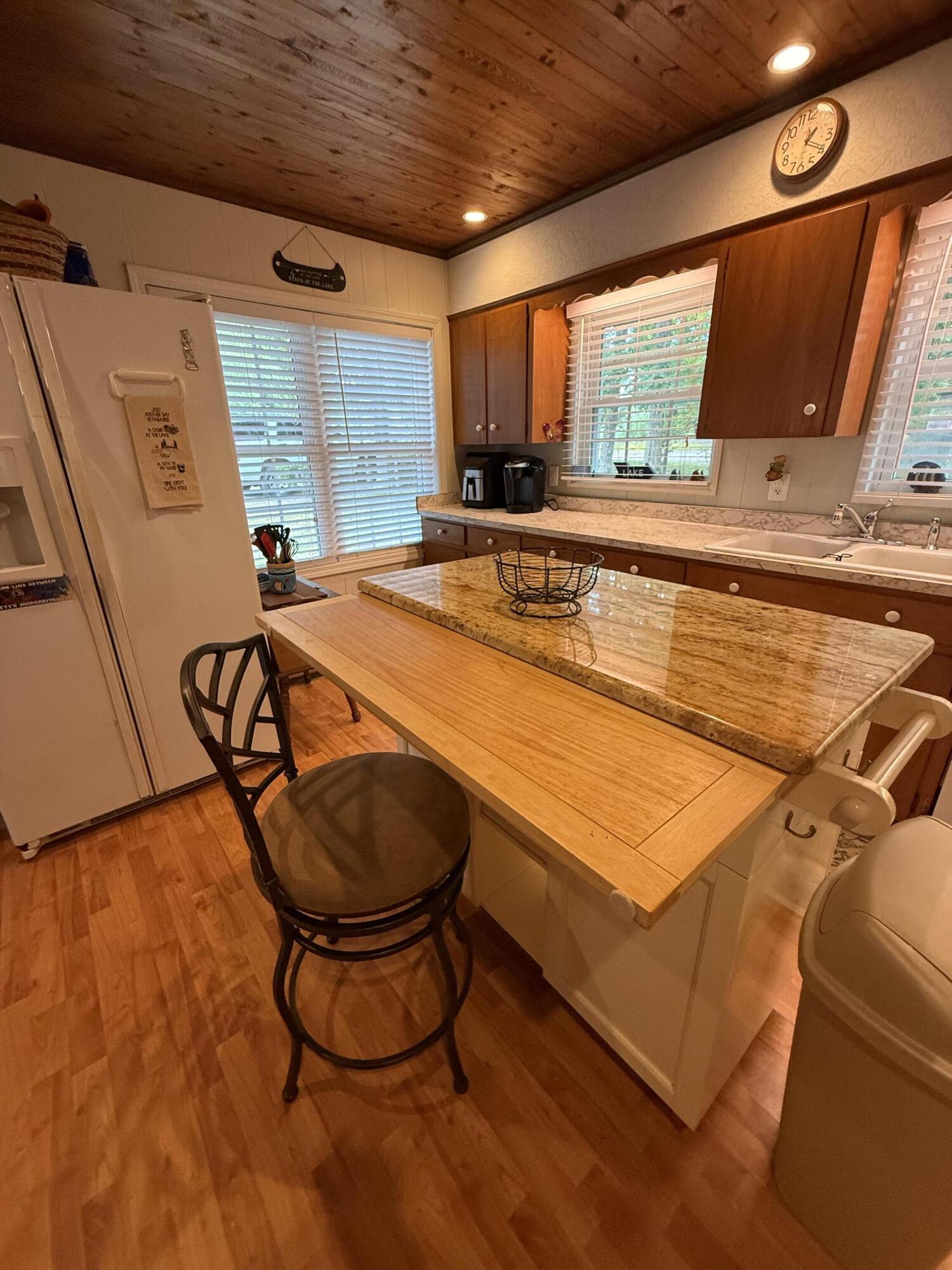 2023 Ky 1383 Property Photo 14