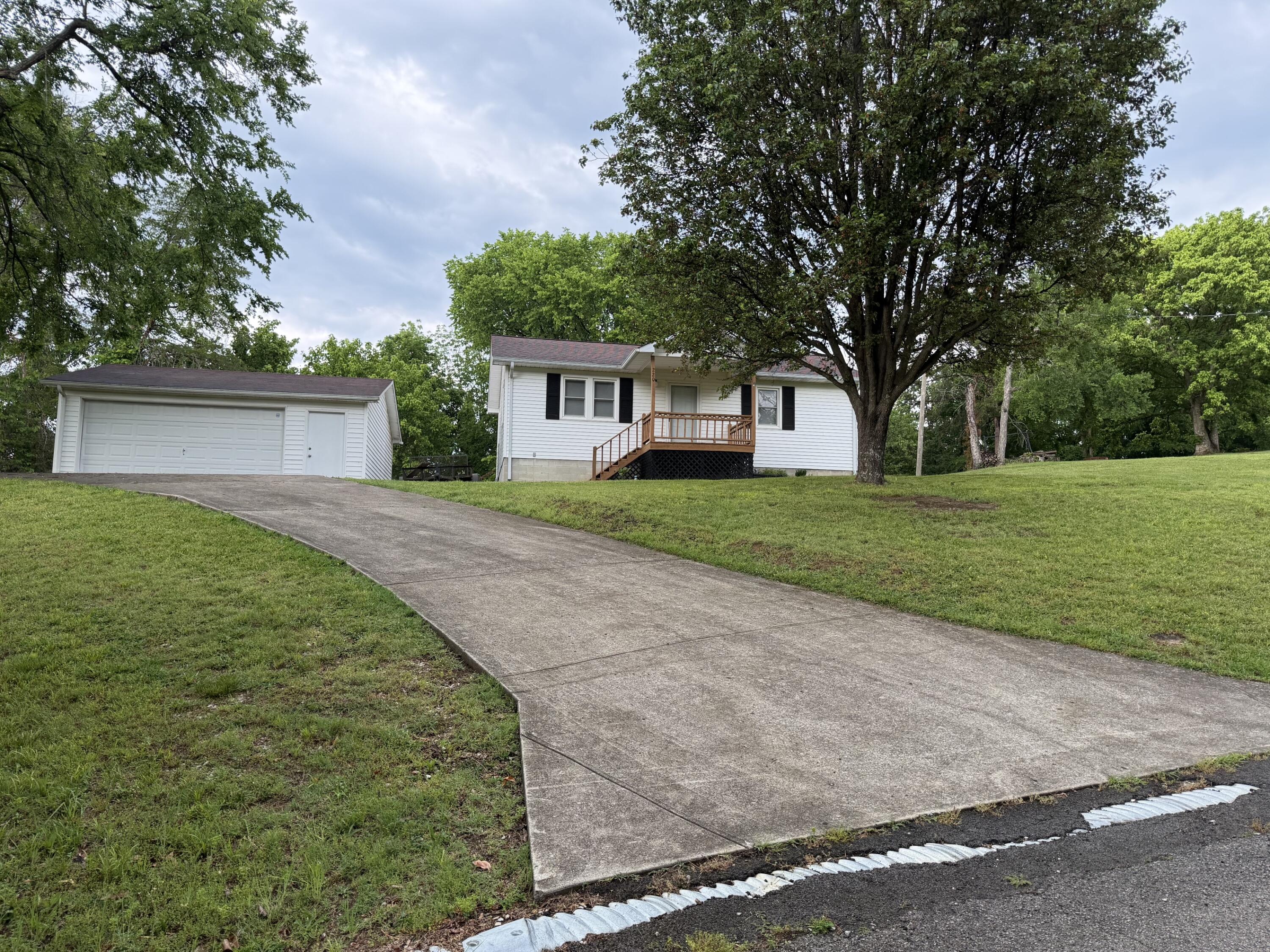 220 Webster Spradlin Road Property Photo 1