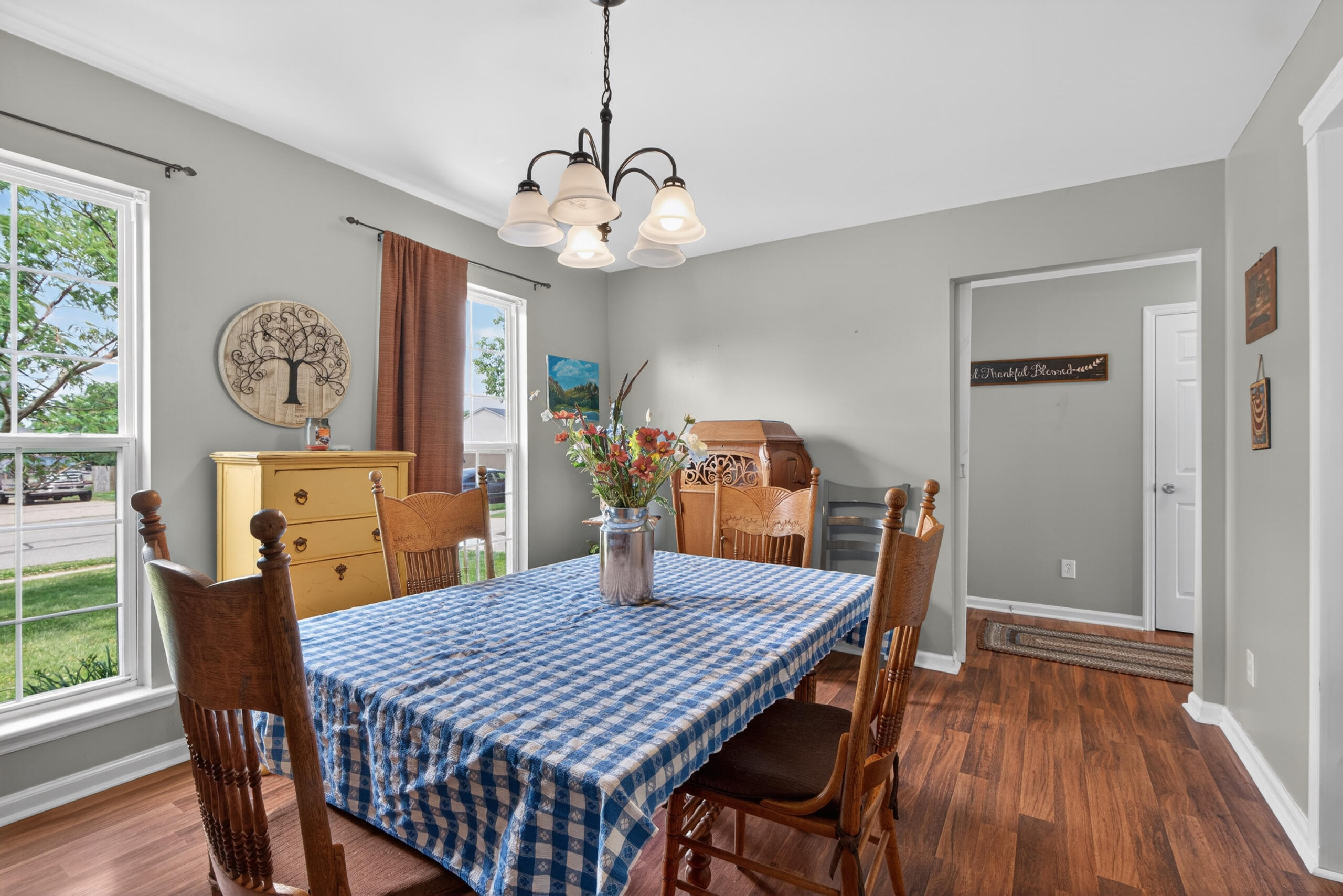 424 Southbrook Drive Property Photo 4