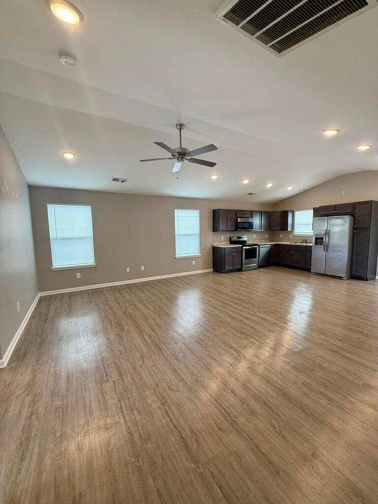 2645 Hailey Rose Way Property Photo 3