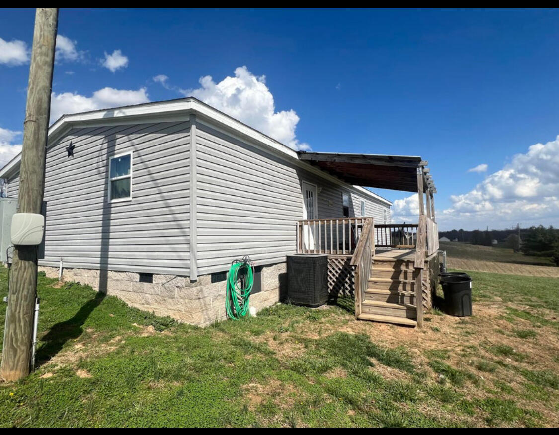 131 Lawless Lane Property Photo 4