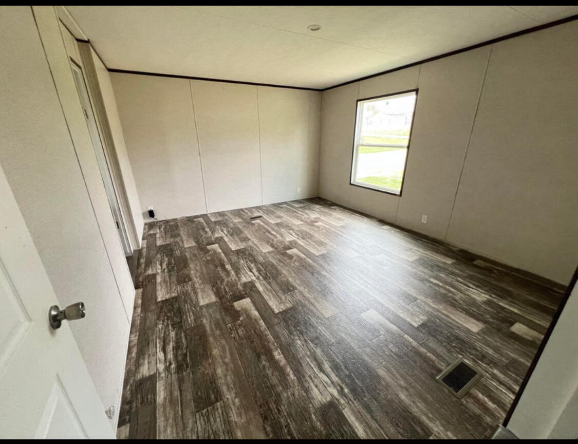 131 Lawless Lane Property Photo 8