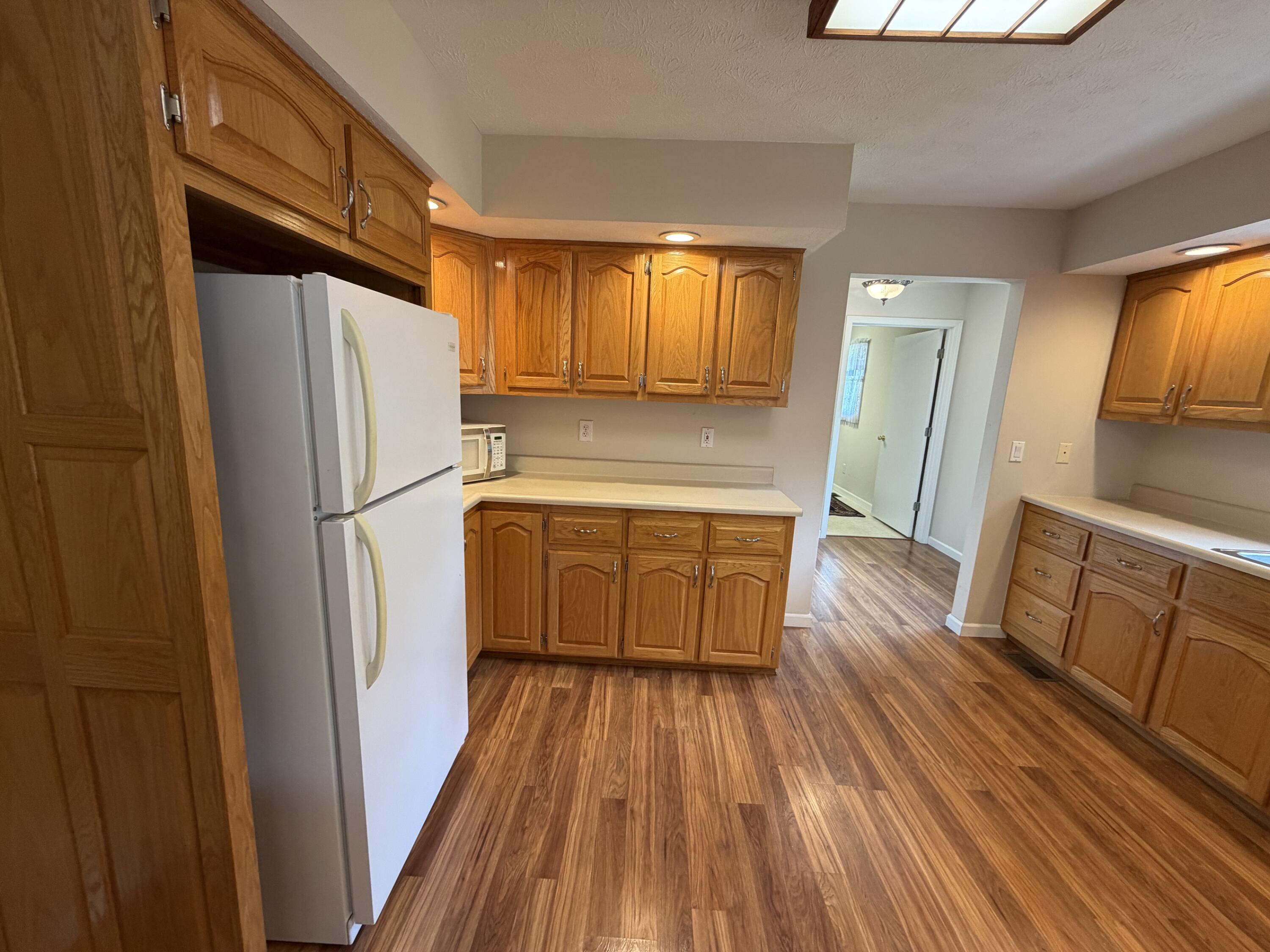 229 Cherry Avenue Property Photo 8