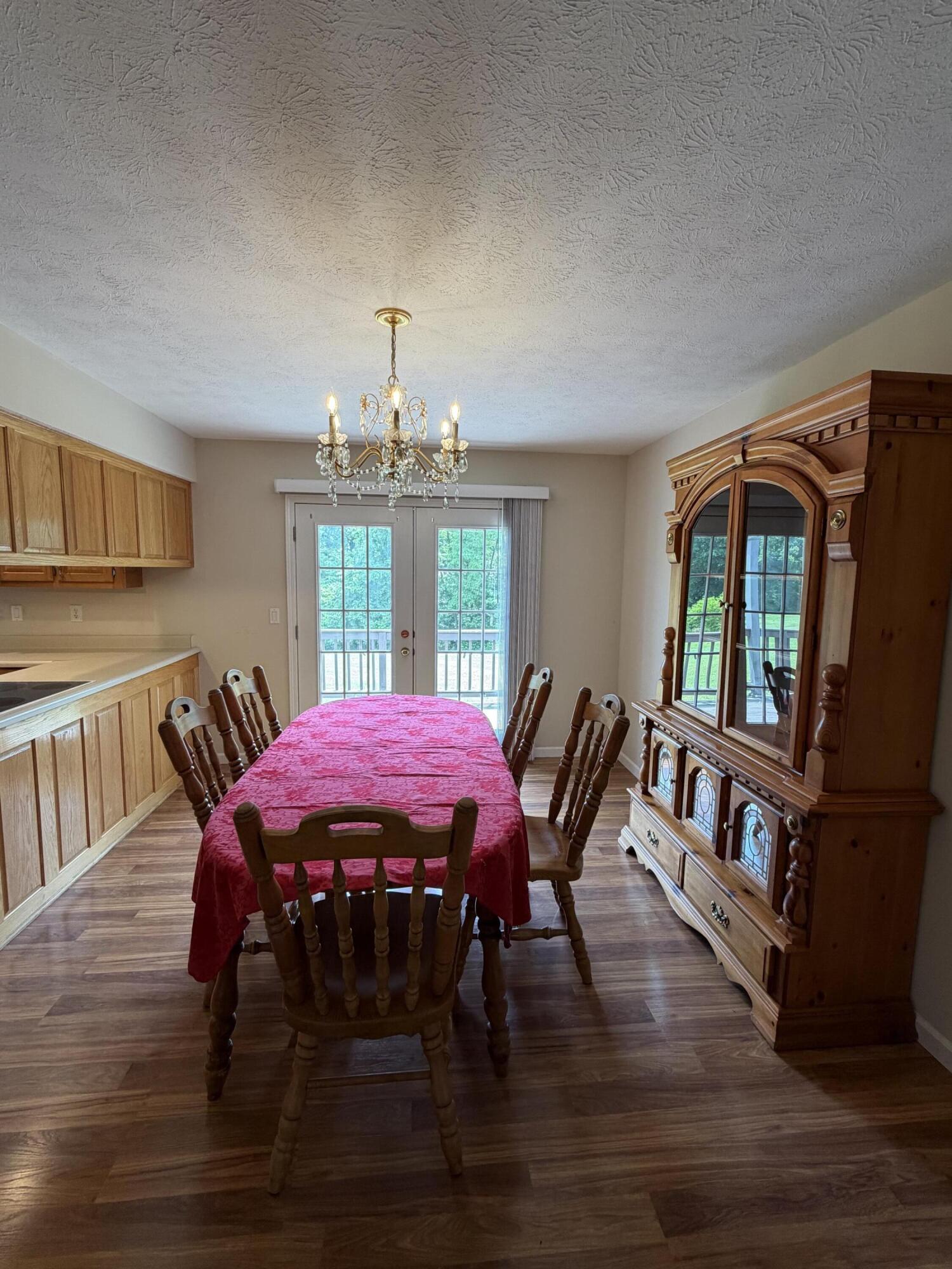 229 Cherry Avenue Property Photo 11