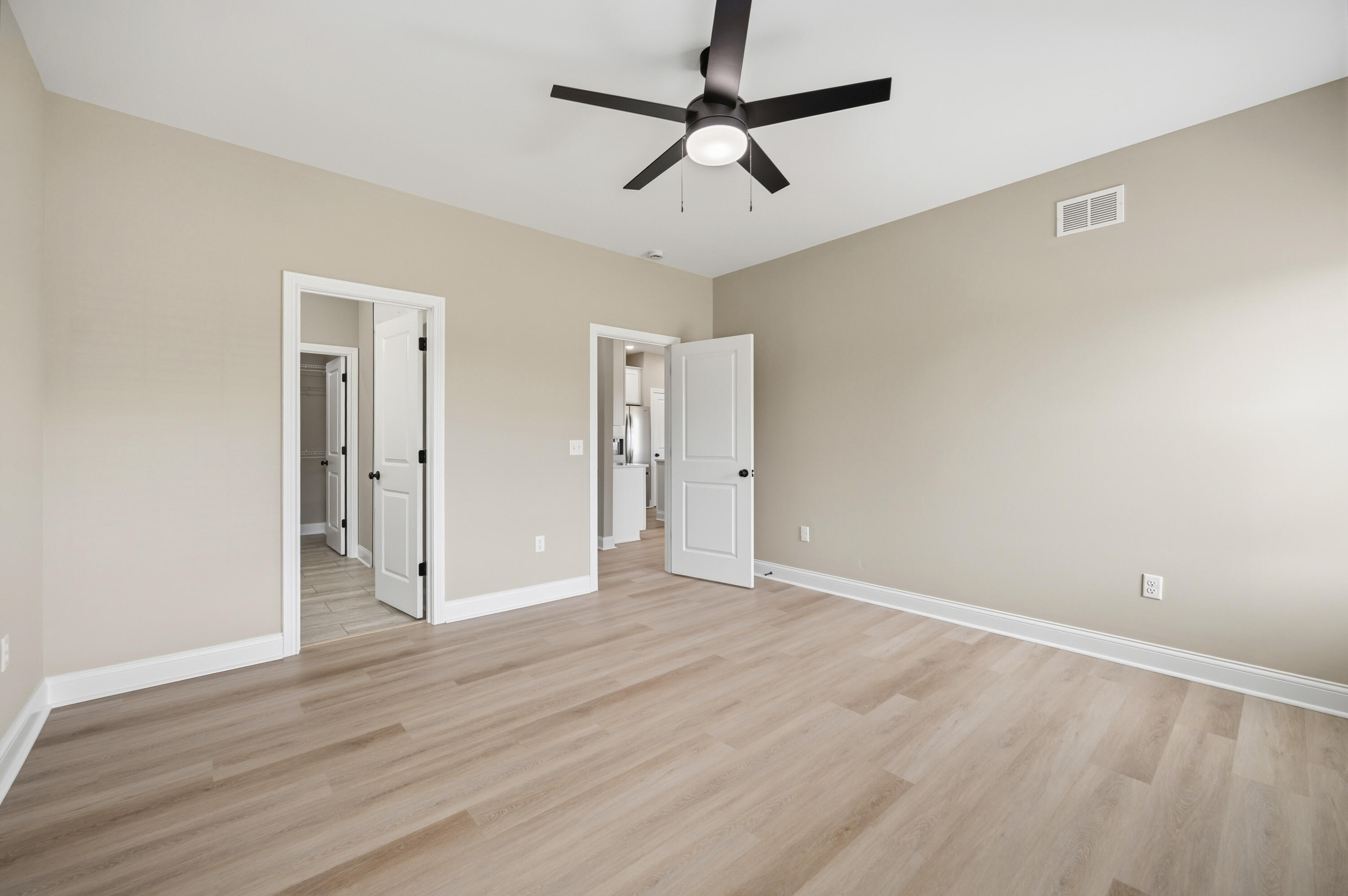 605 Comanche Drive Property Photo 17