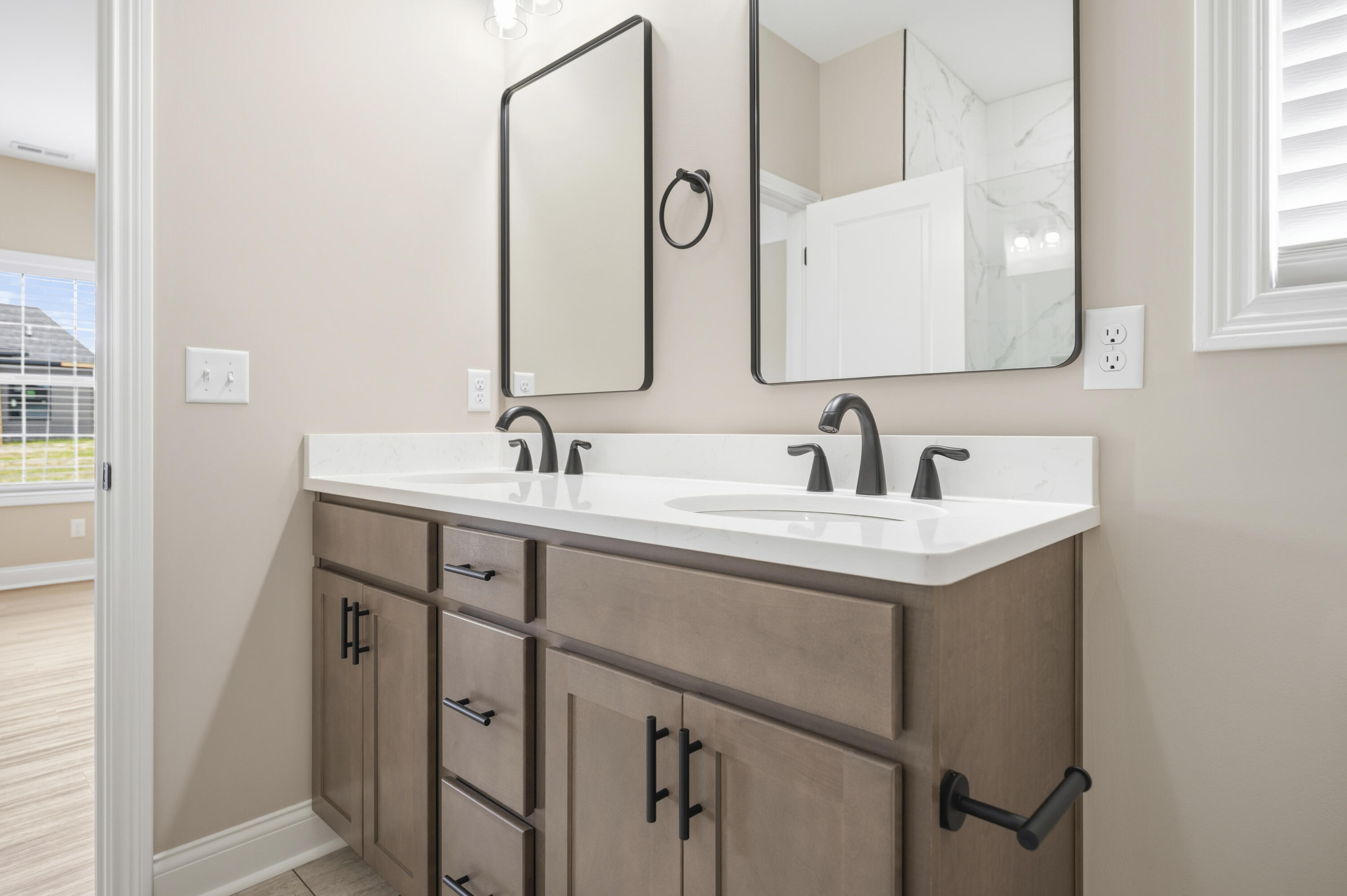 605 Comanche Drive Property Photo 20