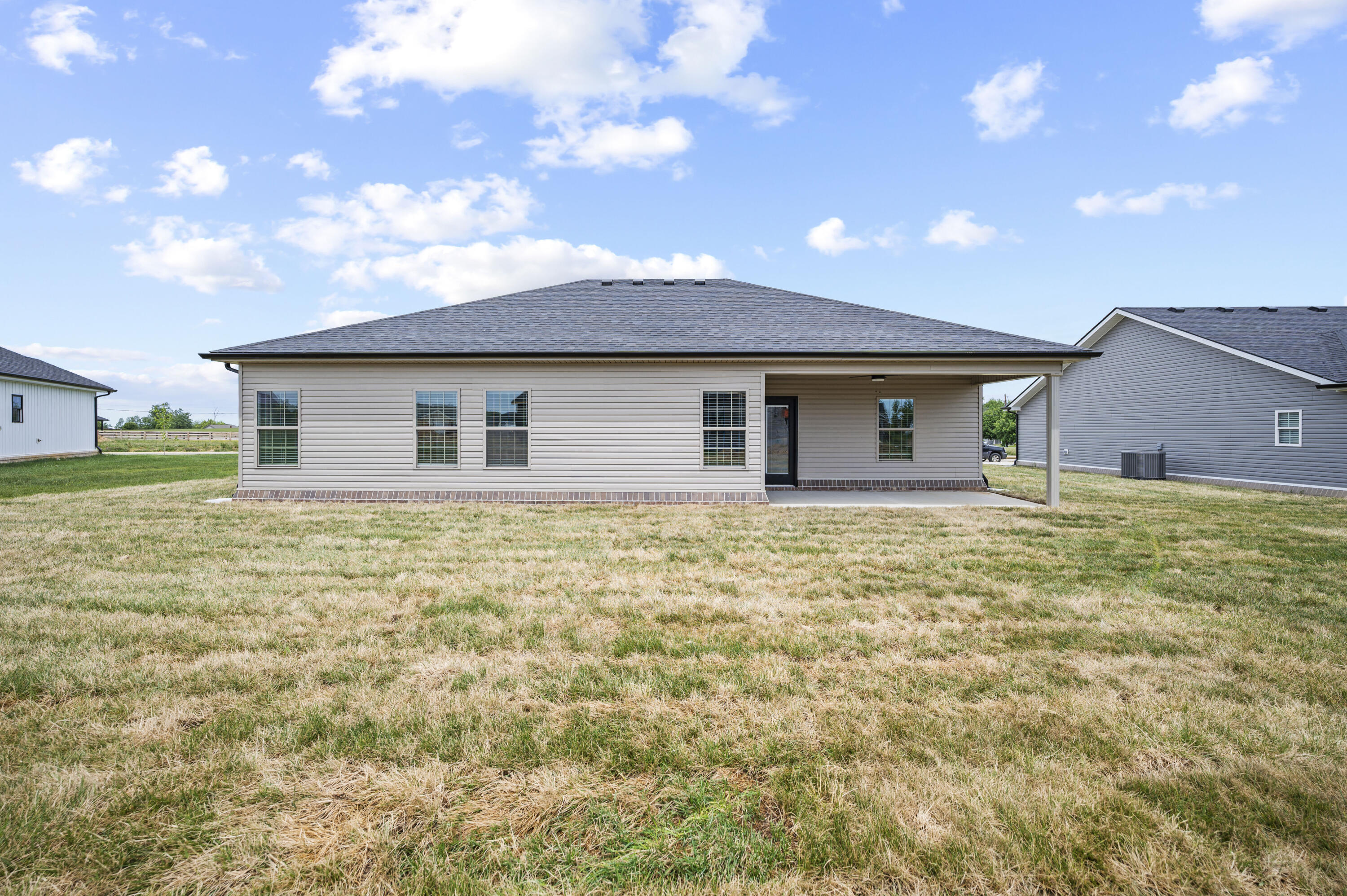 605 Comanche Drive Property Photo 32