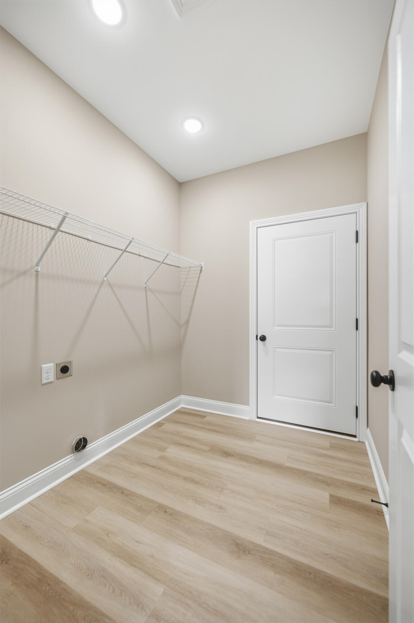 605 Comanche Drive Property Photo 33