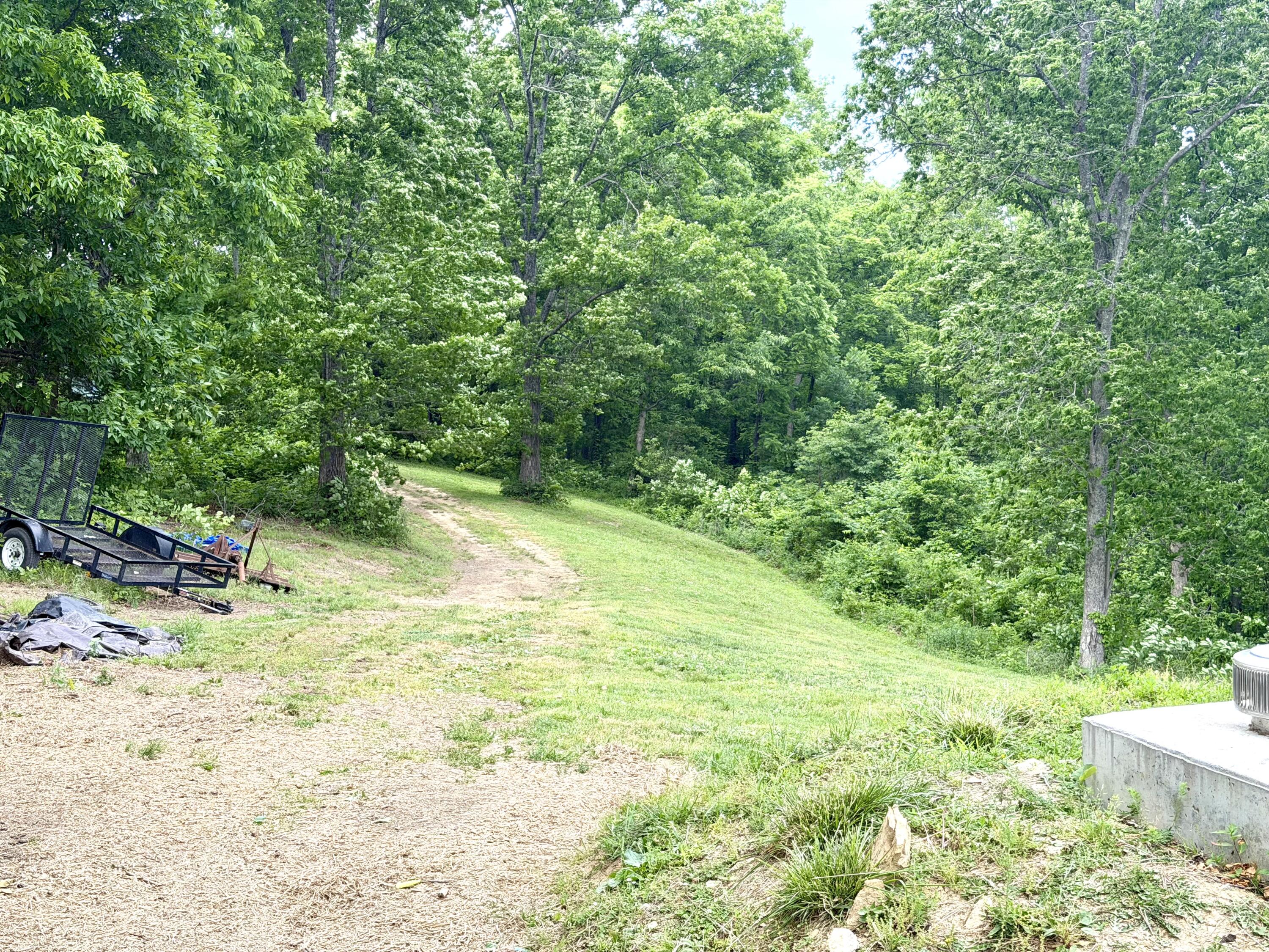 1050 Burgin Road Property Photo 6