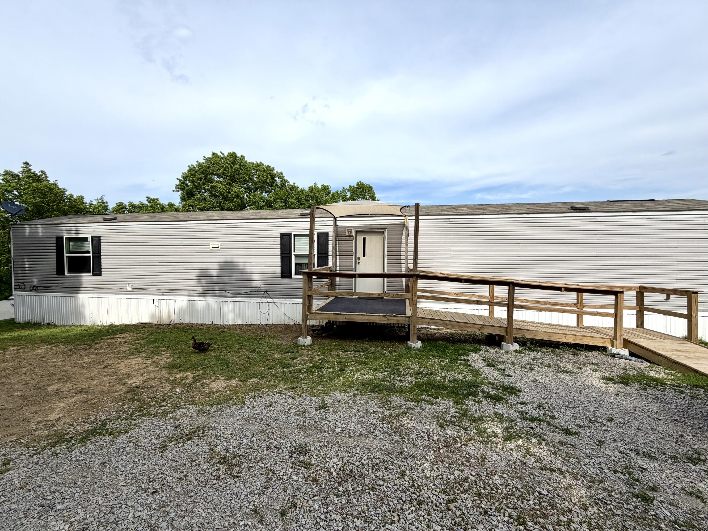 1050 Burgin Road Property Photo 11