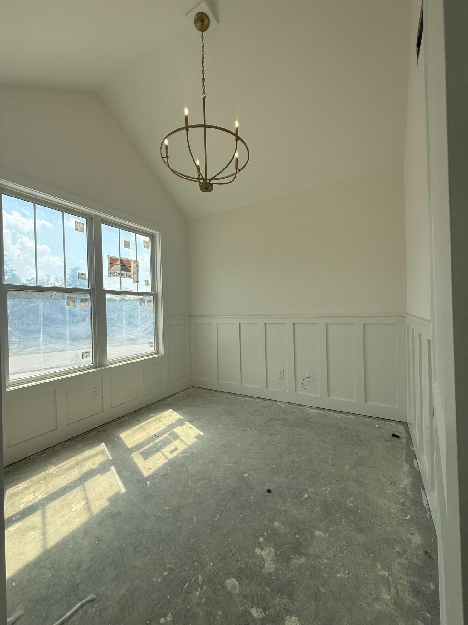 128 Ivy Creek Drive Property Photo 6