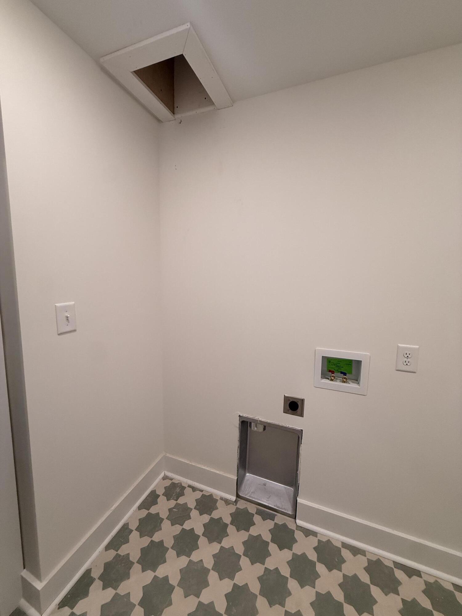 128 Ivy Creek Drive Property Photo 14