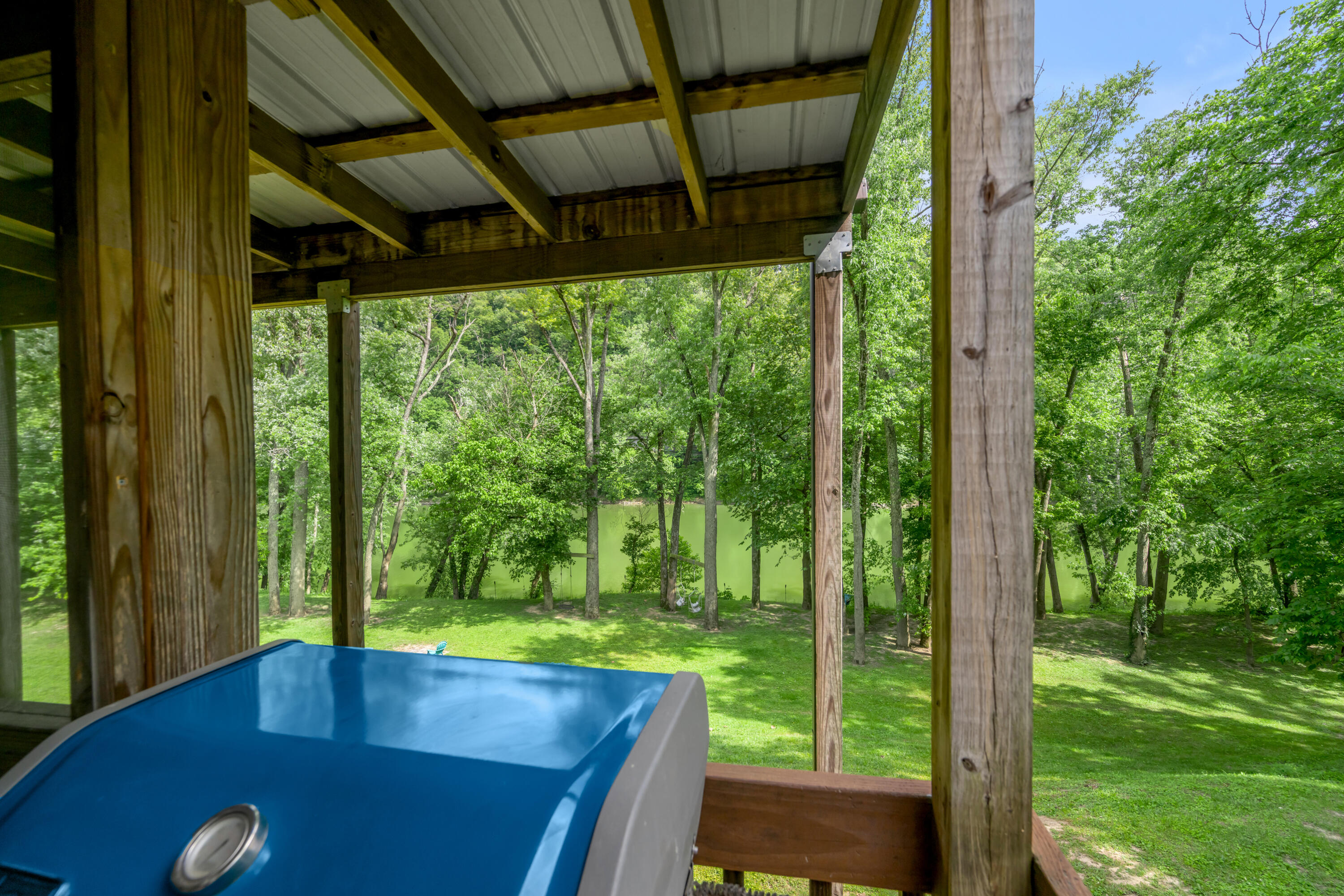 1395 Dix Drive Property Photo 8