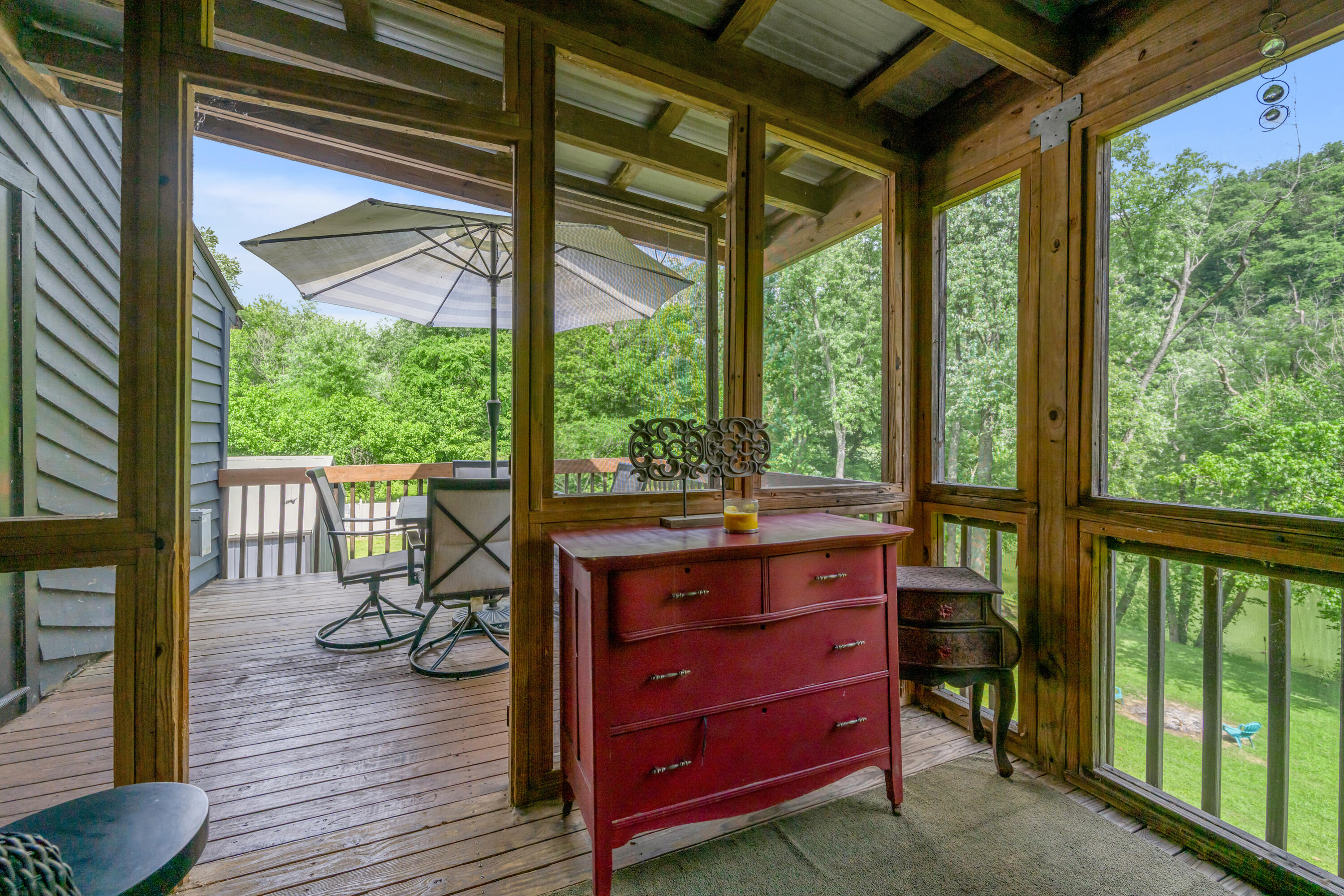 1395 Dix Drive Property Photo 10