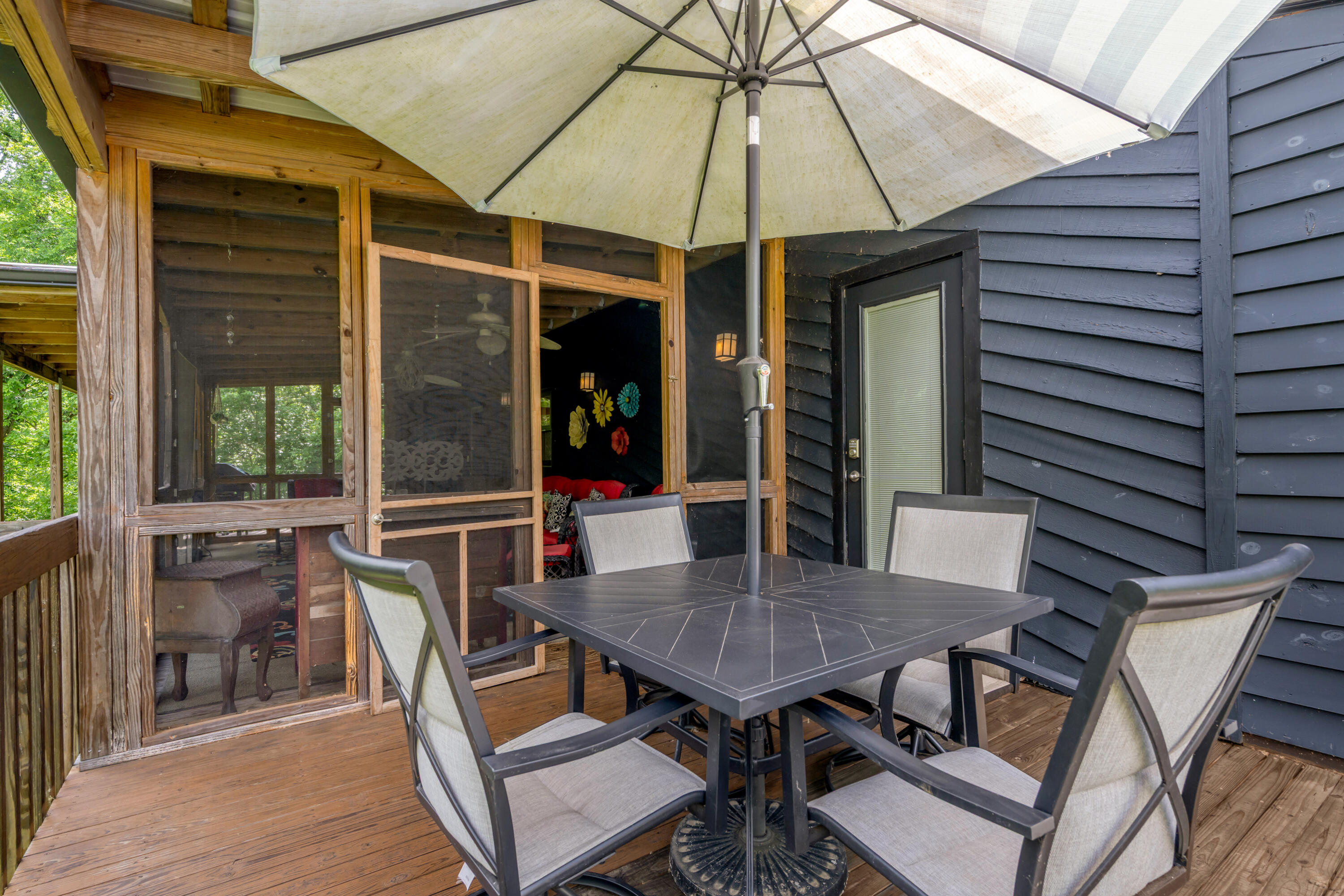 1395 Dix Drive Property Photo 14