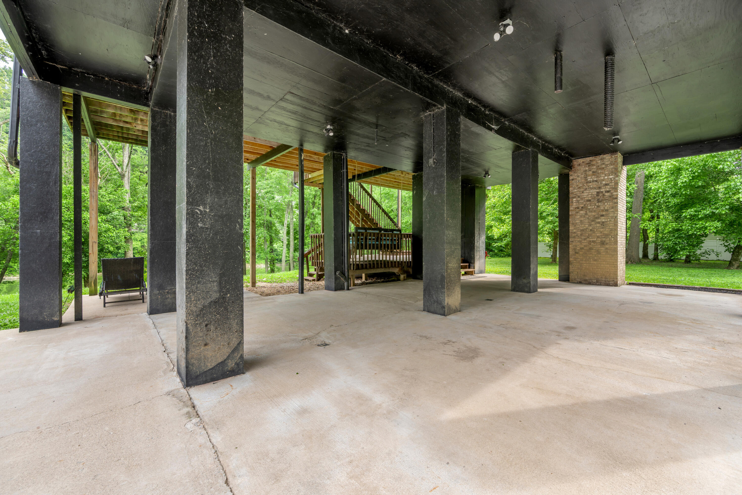1395 Dix Drive Property Photo 54