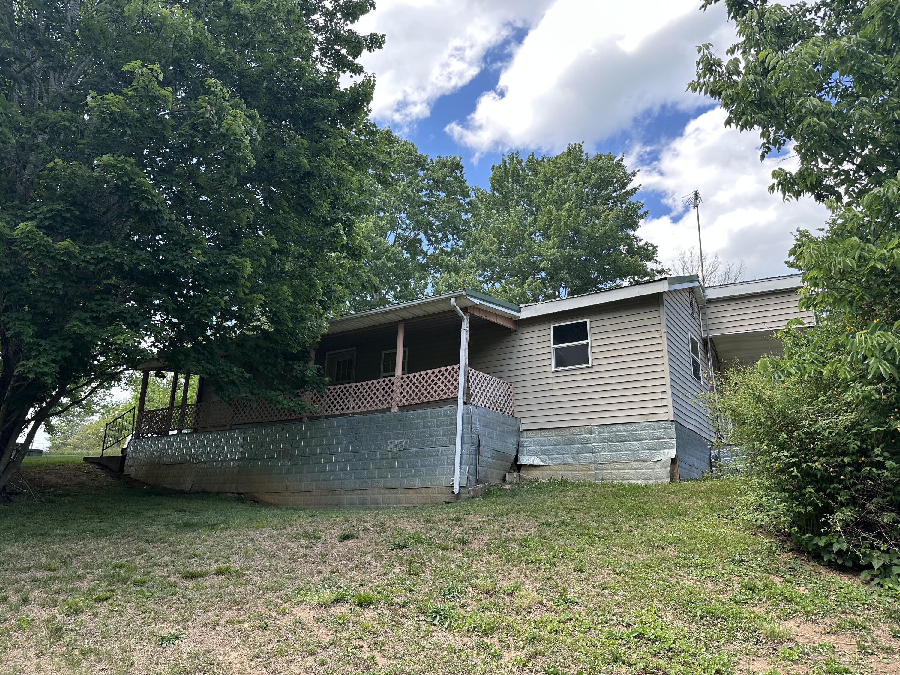 680 Round Mountain Road Property Photo 4