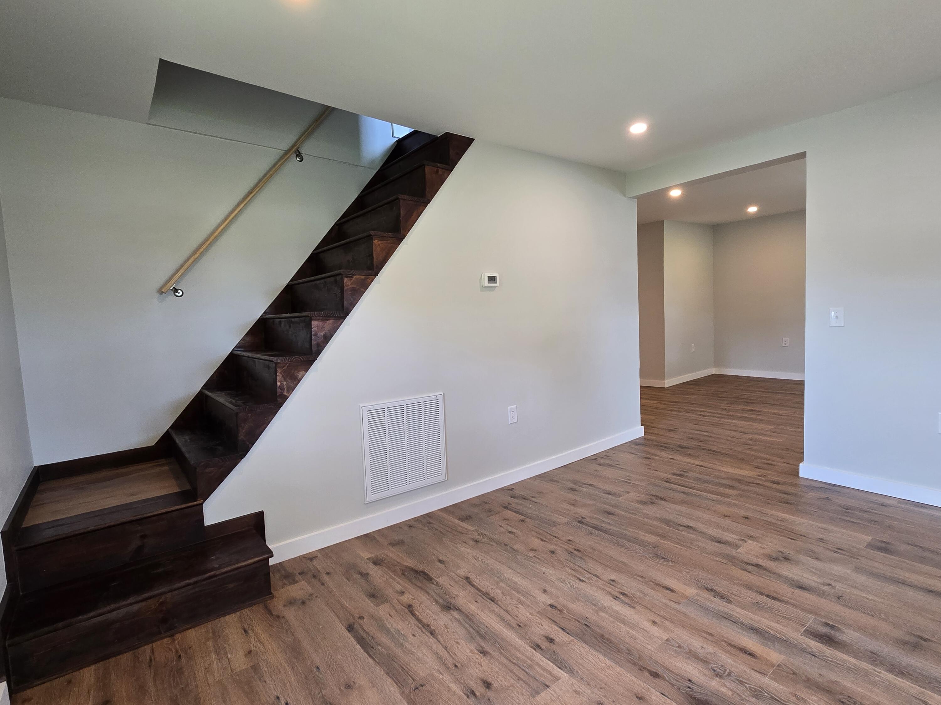 326 Murphy Avenue Property Photo 21