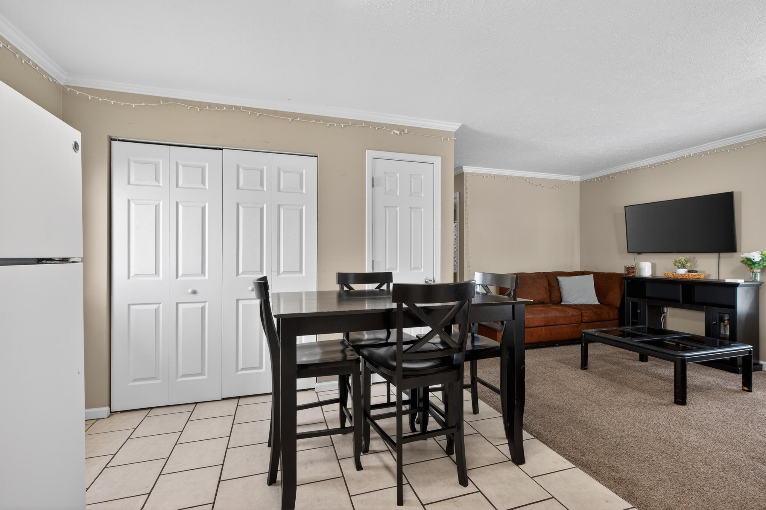 141 Colfax Street Property Photo 8