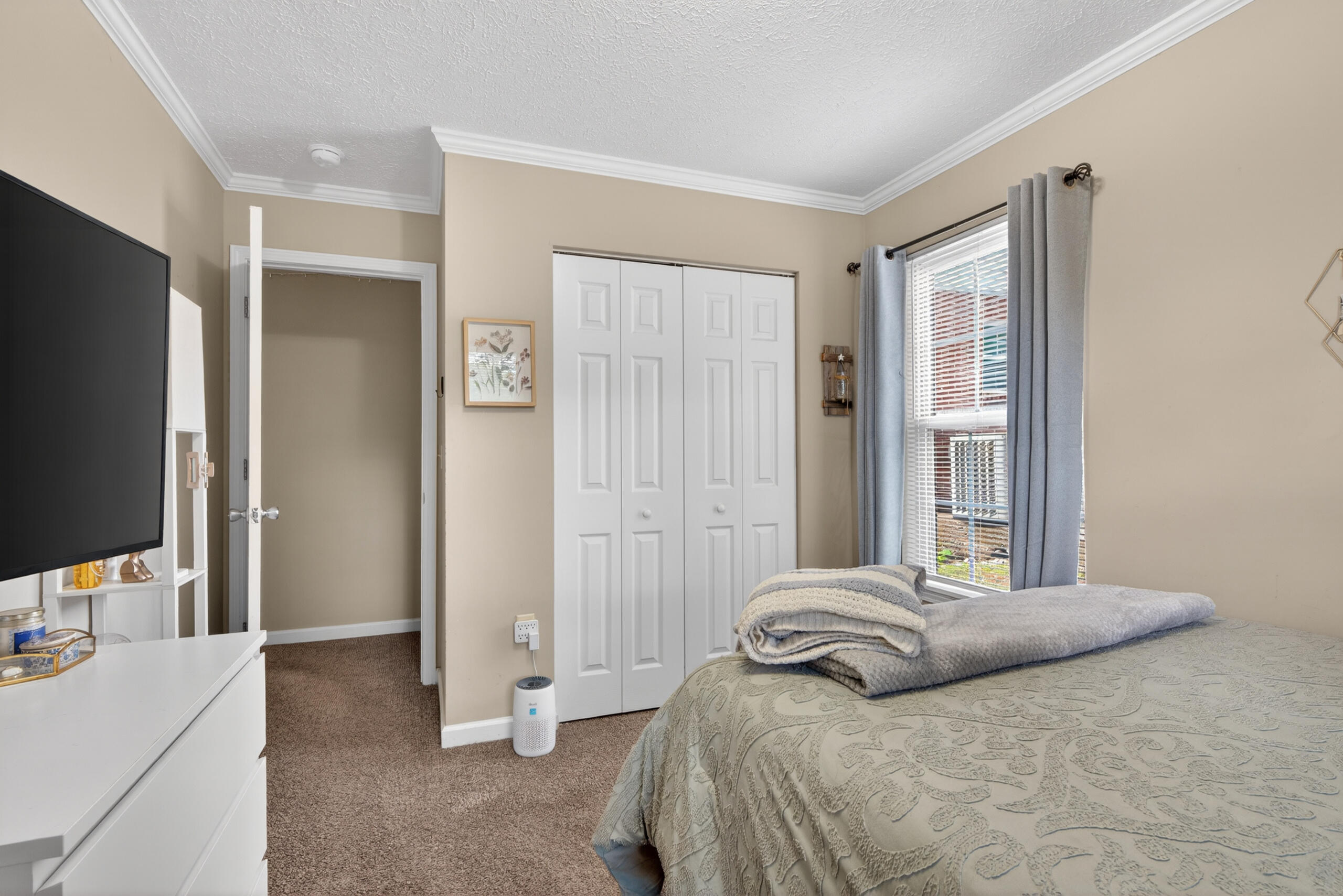 141 Colfax Street Property Photo 16