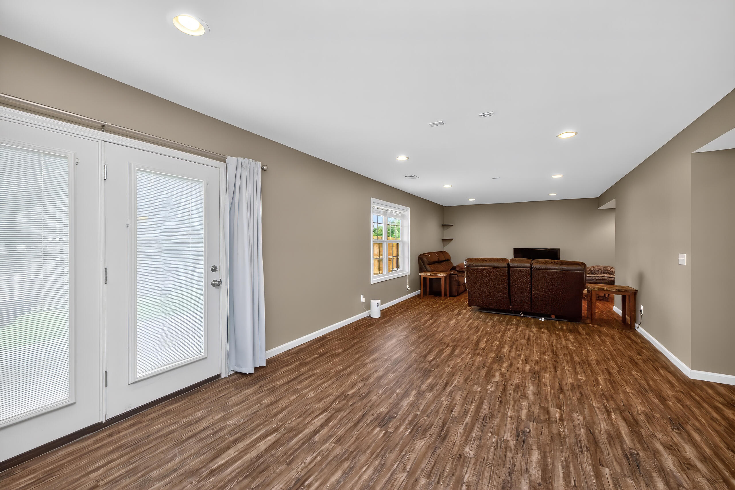 697 Lucille Drive Property Photo 43