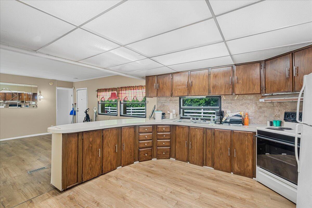 8897 Rockwell Road Property Photo 125