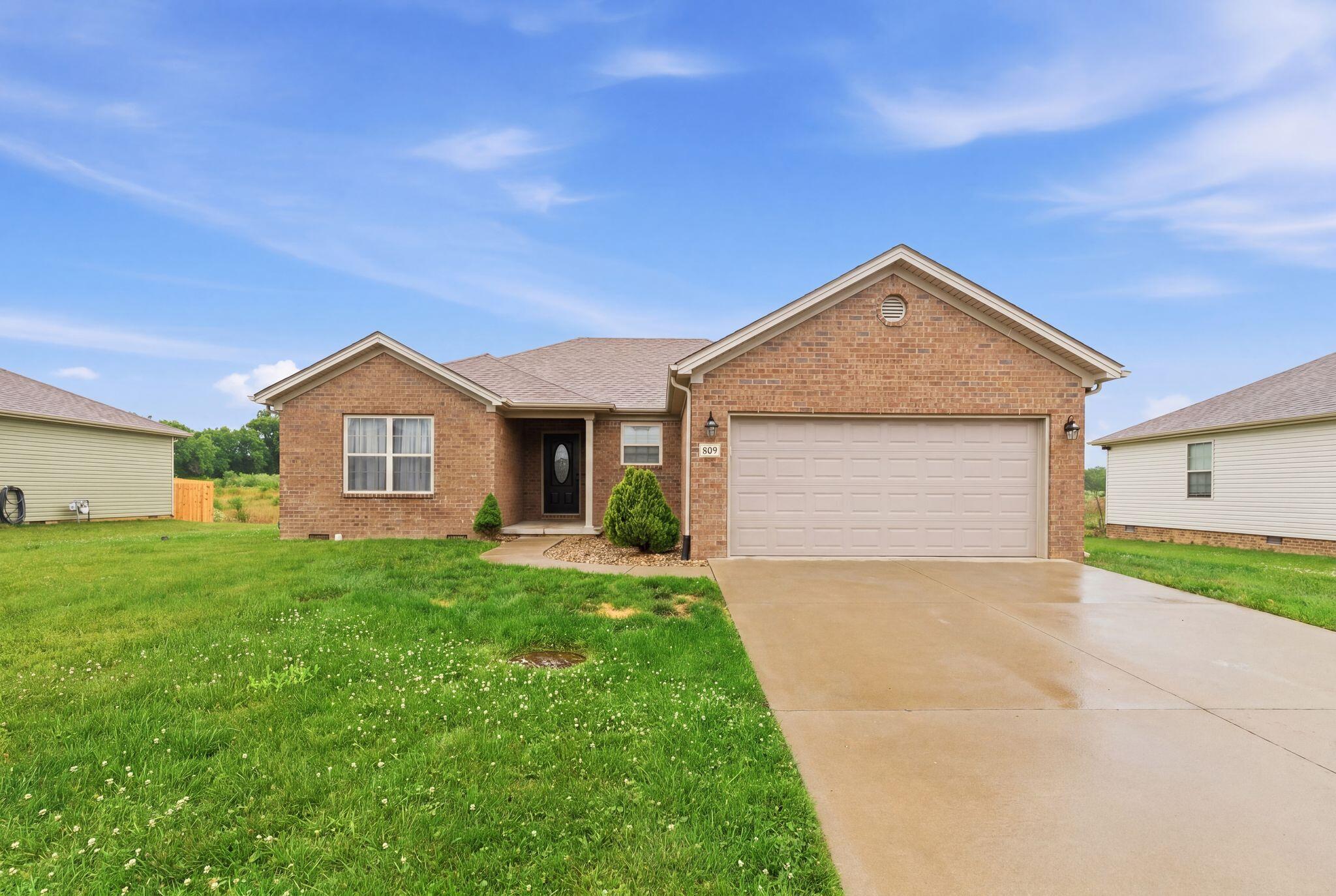 609 Northfork Drive Property Photo 1
