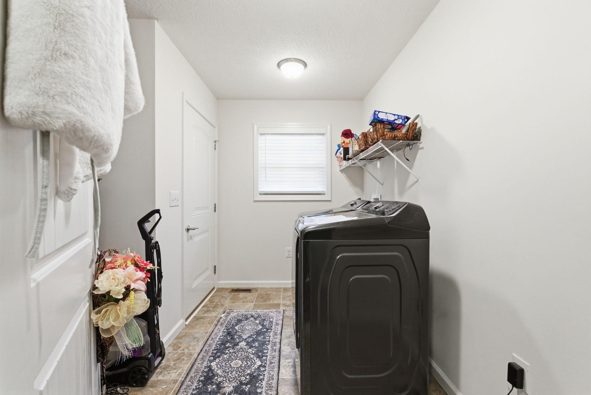 609 Northfork Drive Property Photo 18