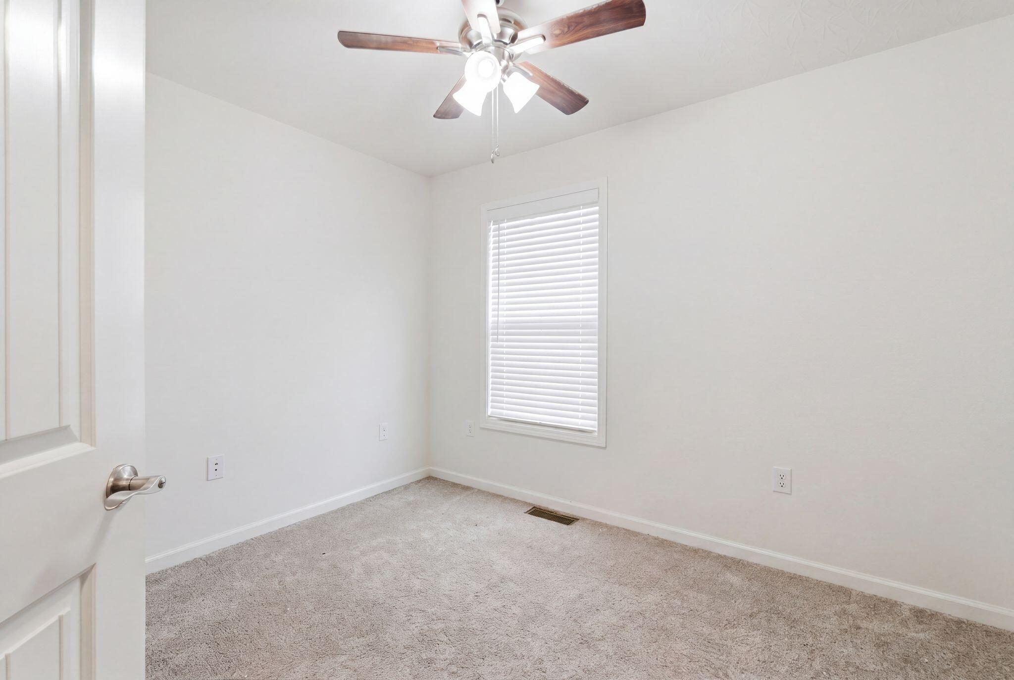 609 Northfork Drive Property Photo 28