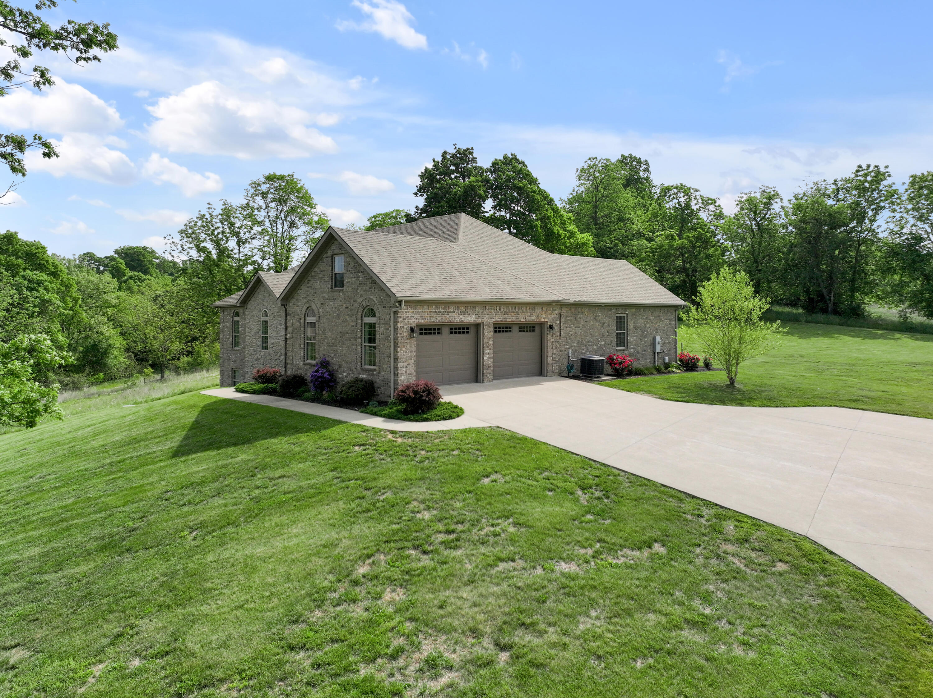 1208 White Oak Road Property Photo 1