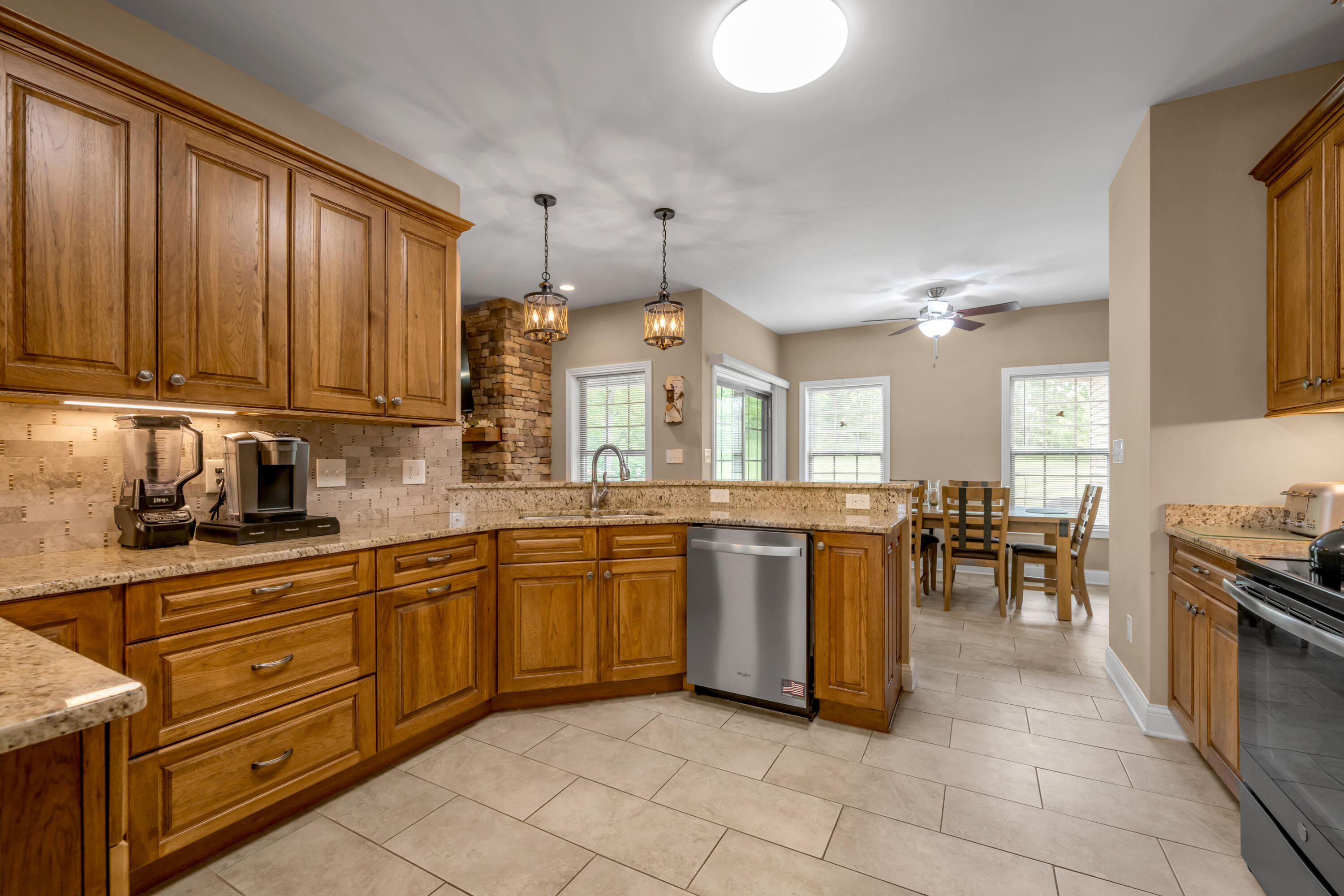 1208 White Oak Road Property Photo 7